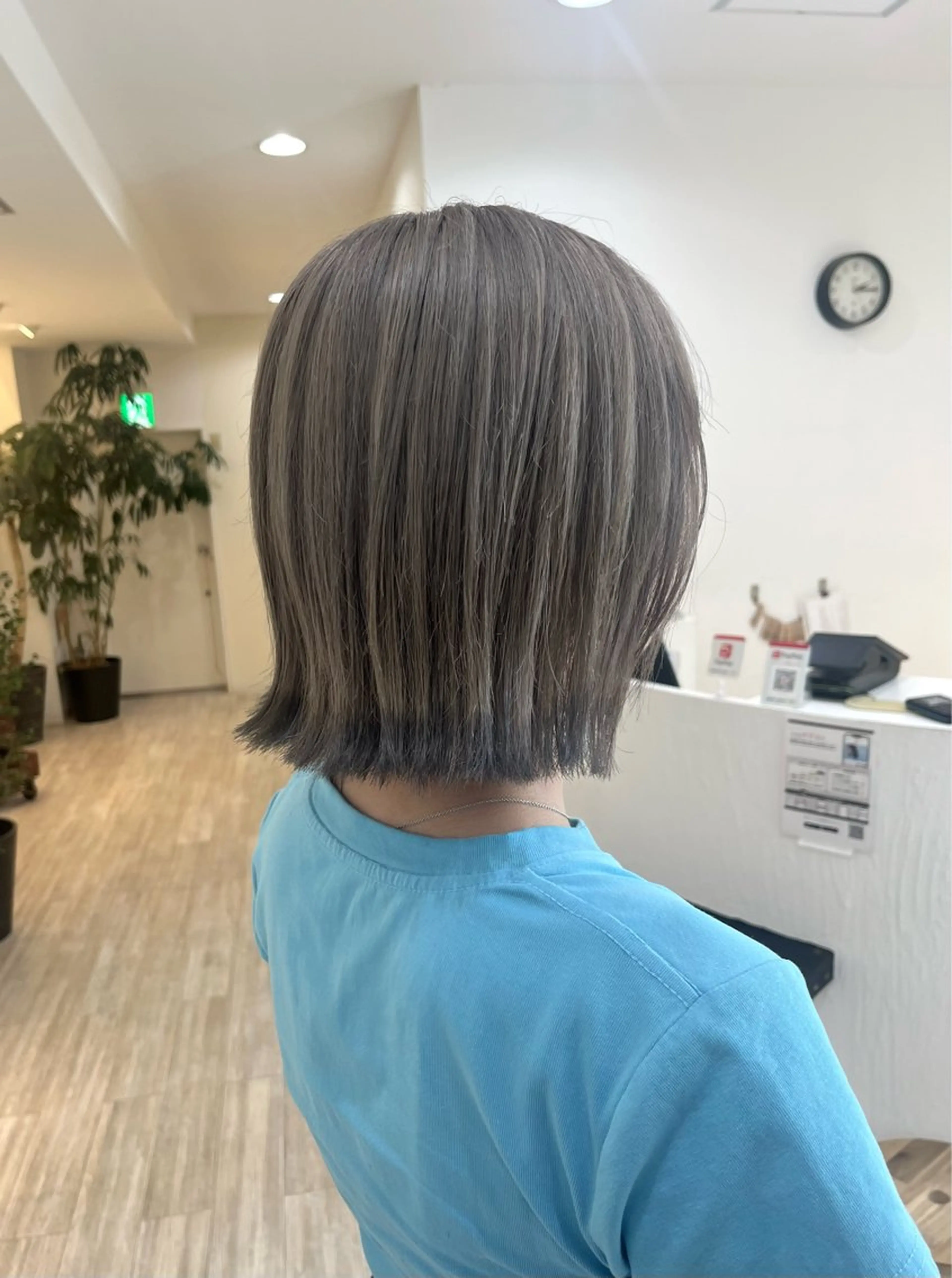 ミディアム カラー つぼみ/パーマ ／レイヤー／ボブのヘアスタイル