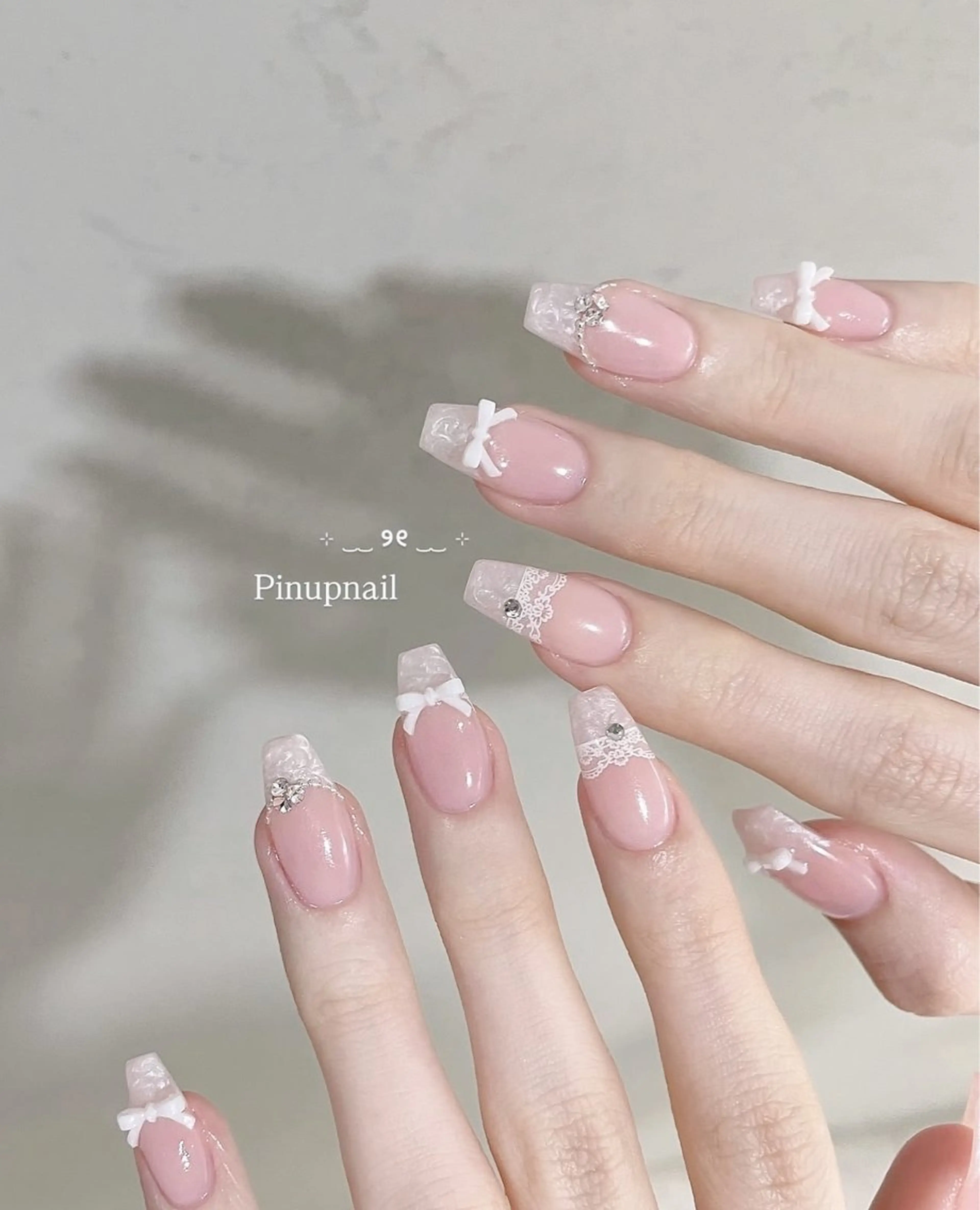 ネイル チークネイル 長さ出し フレンチネイル ガーリー 韓国ネイル ハンドネイル ハンドケア Sun Nail 池袋のエステ・リラクイメージ