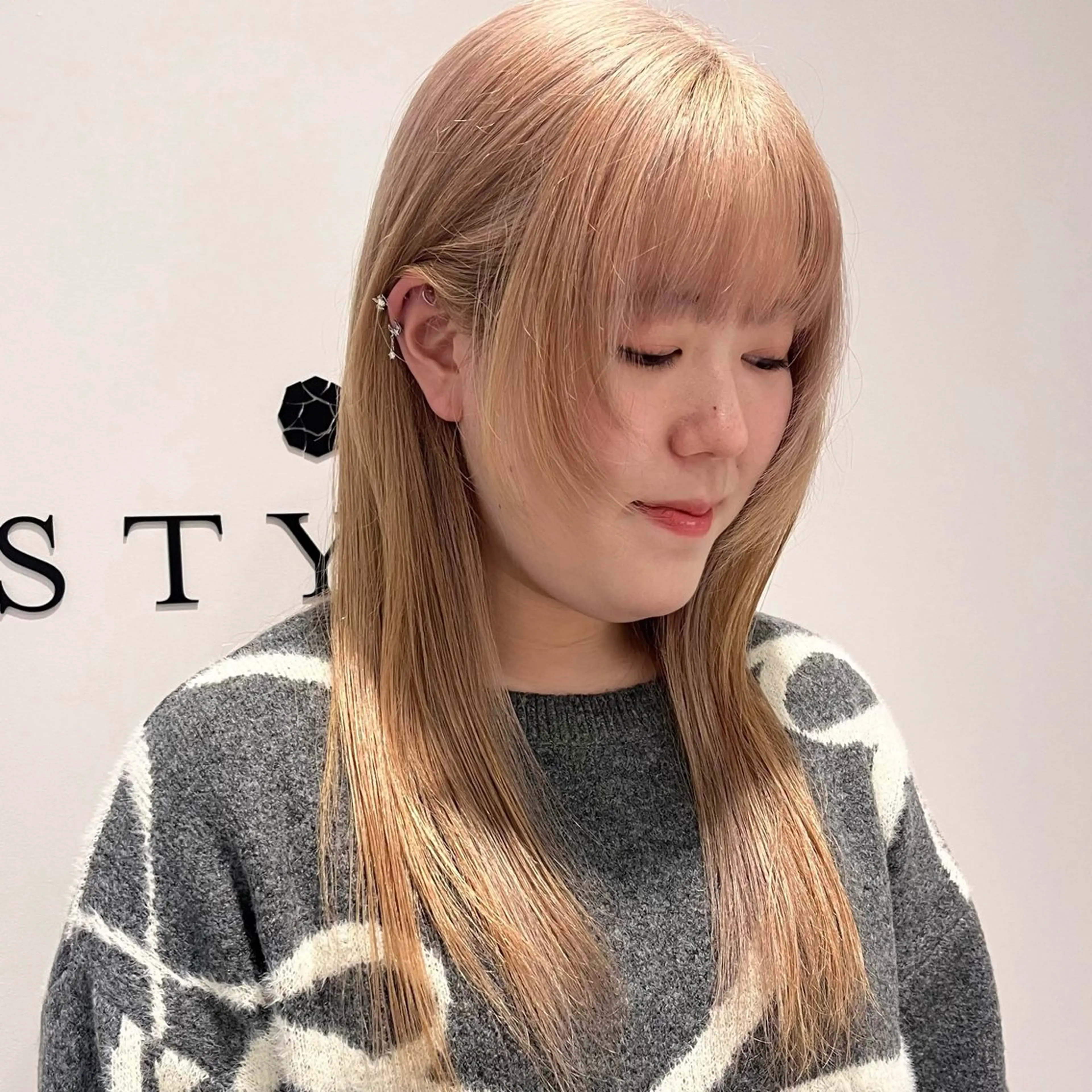 セミロング STYLE 相模大野のヘアスタイル