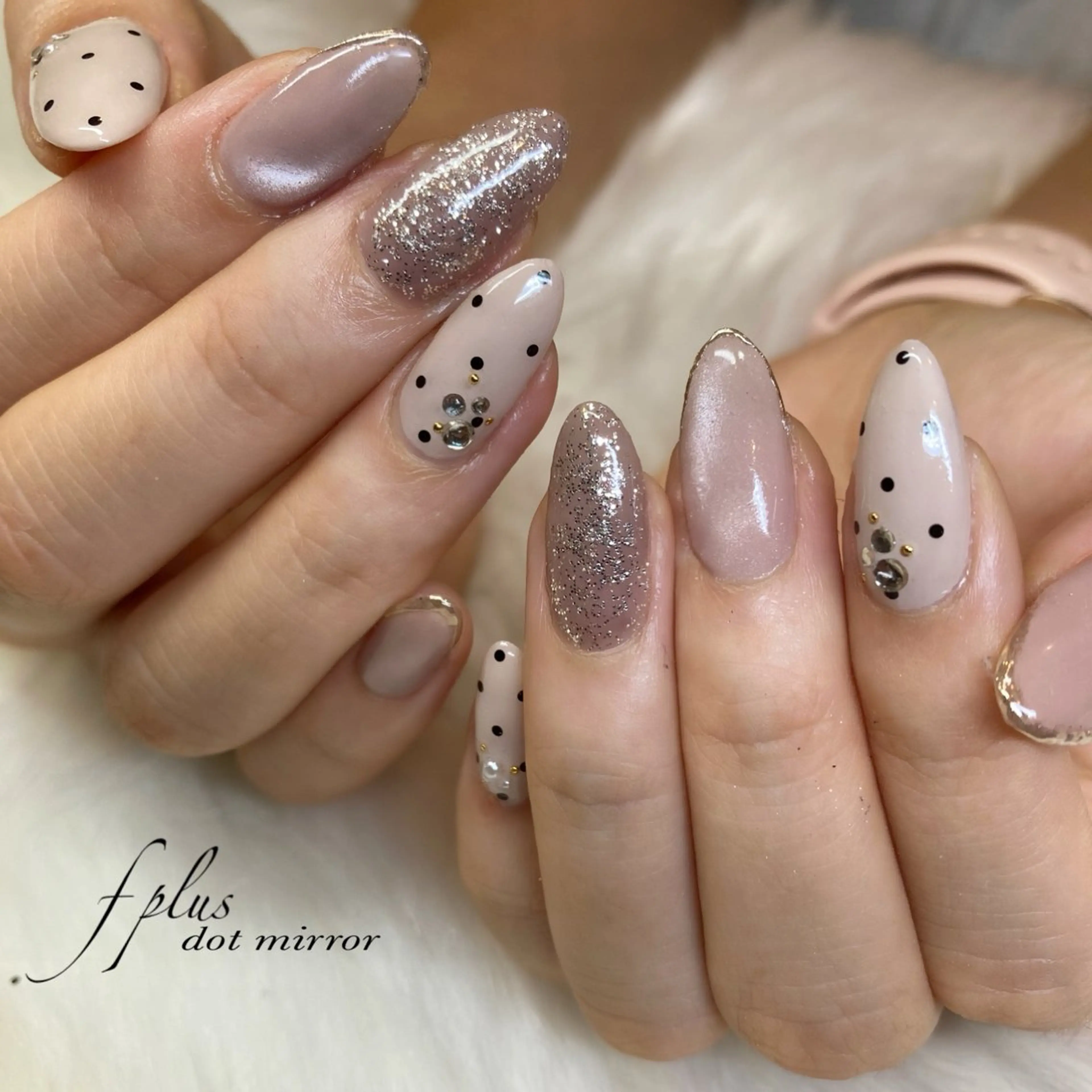 ネイル ドット マグネットネイル ミラーネイル ハンドネイル kanako nail🌷のネイルデザイン