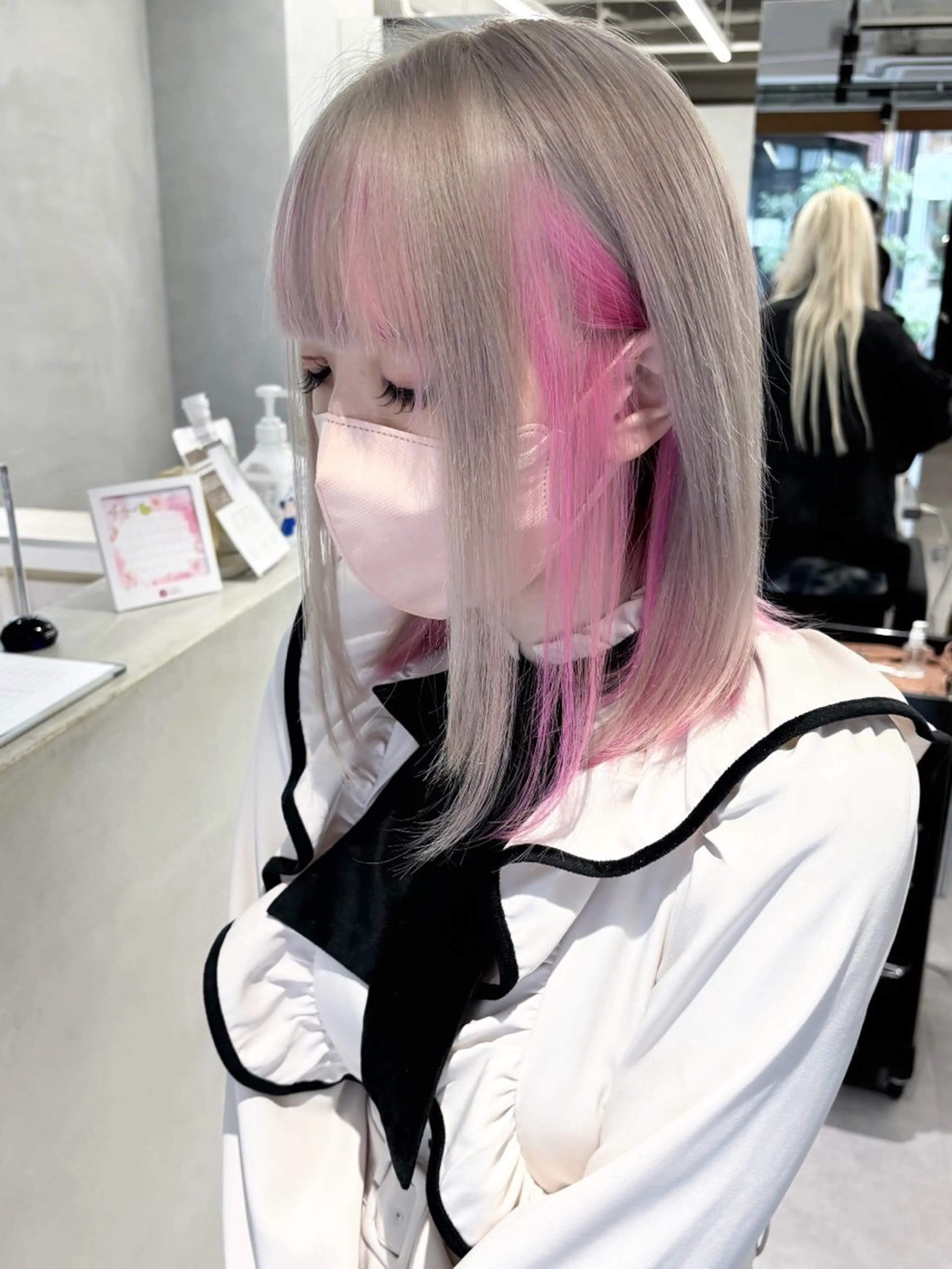 ミディアム デザインカラー 小西勇次のヘアスタイル