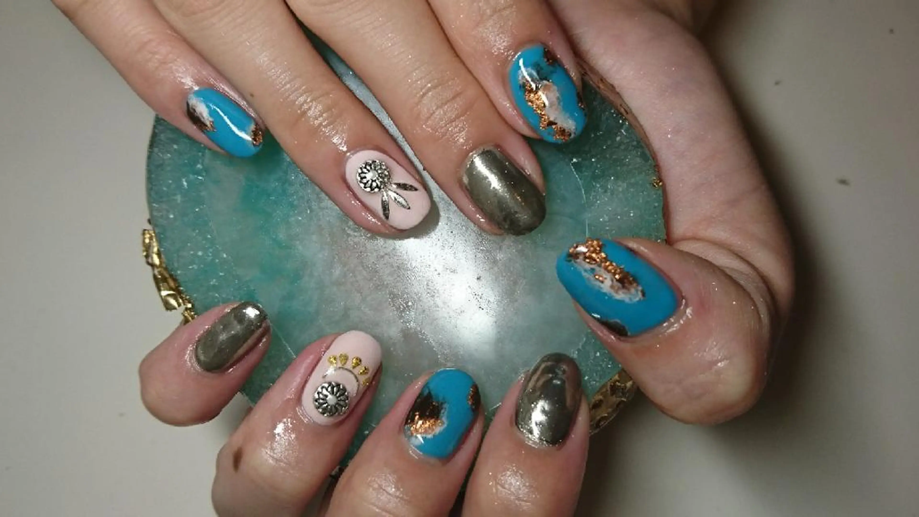 ネイル LAVISH nail salonのネイルデザイン