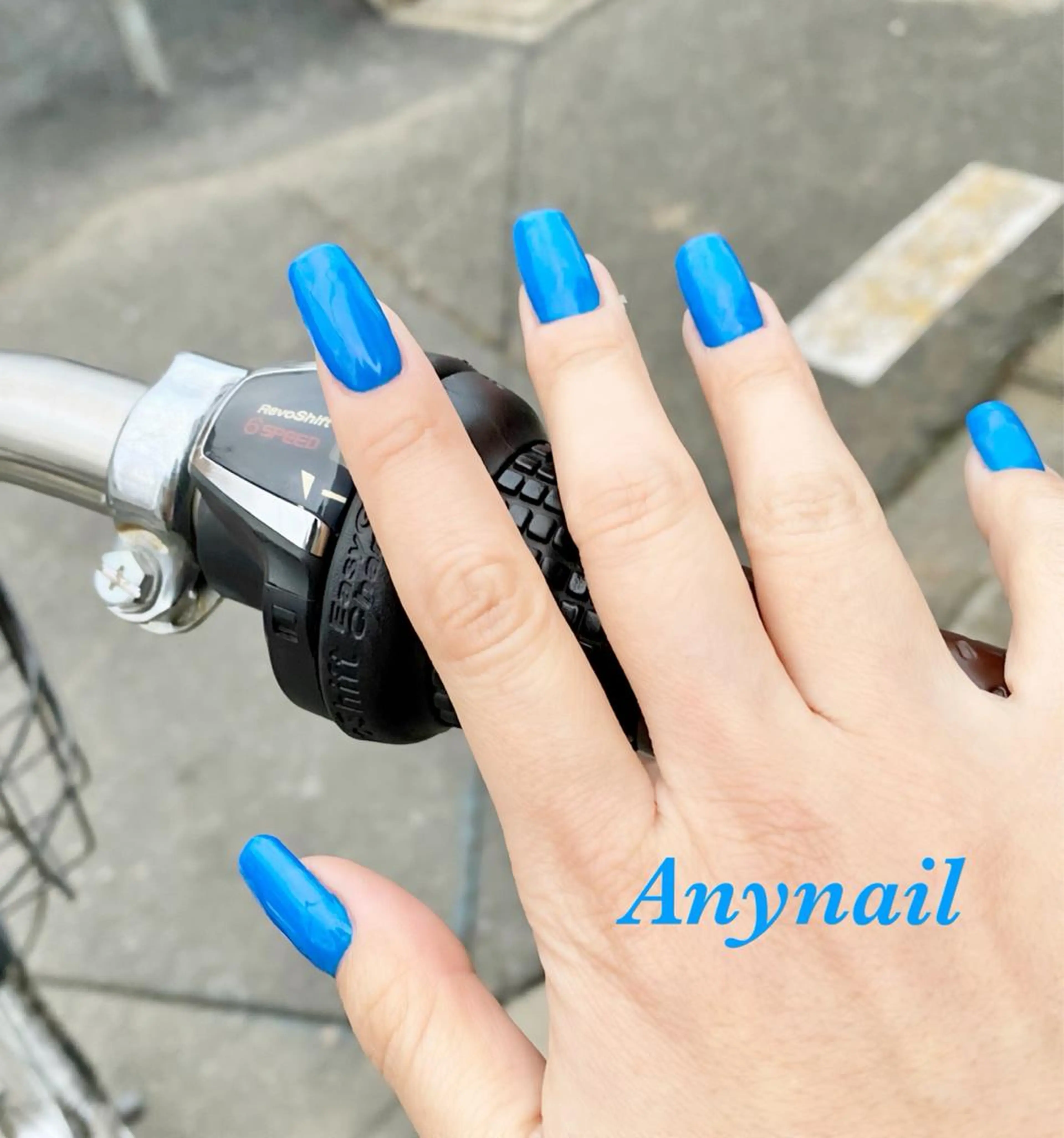 ネイル ブルー ワンカラーネイル スカルプネイル ショートネイル ハンドネイル 岩澤 恵子のネイルデザイン