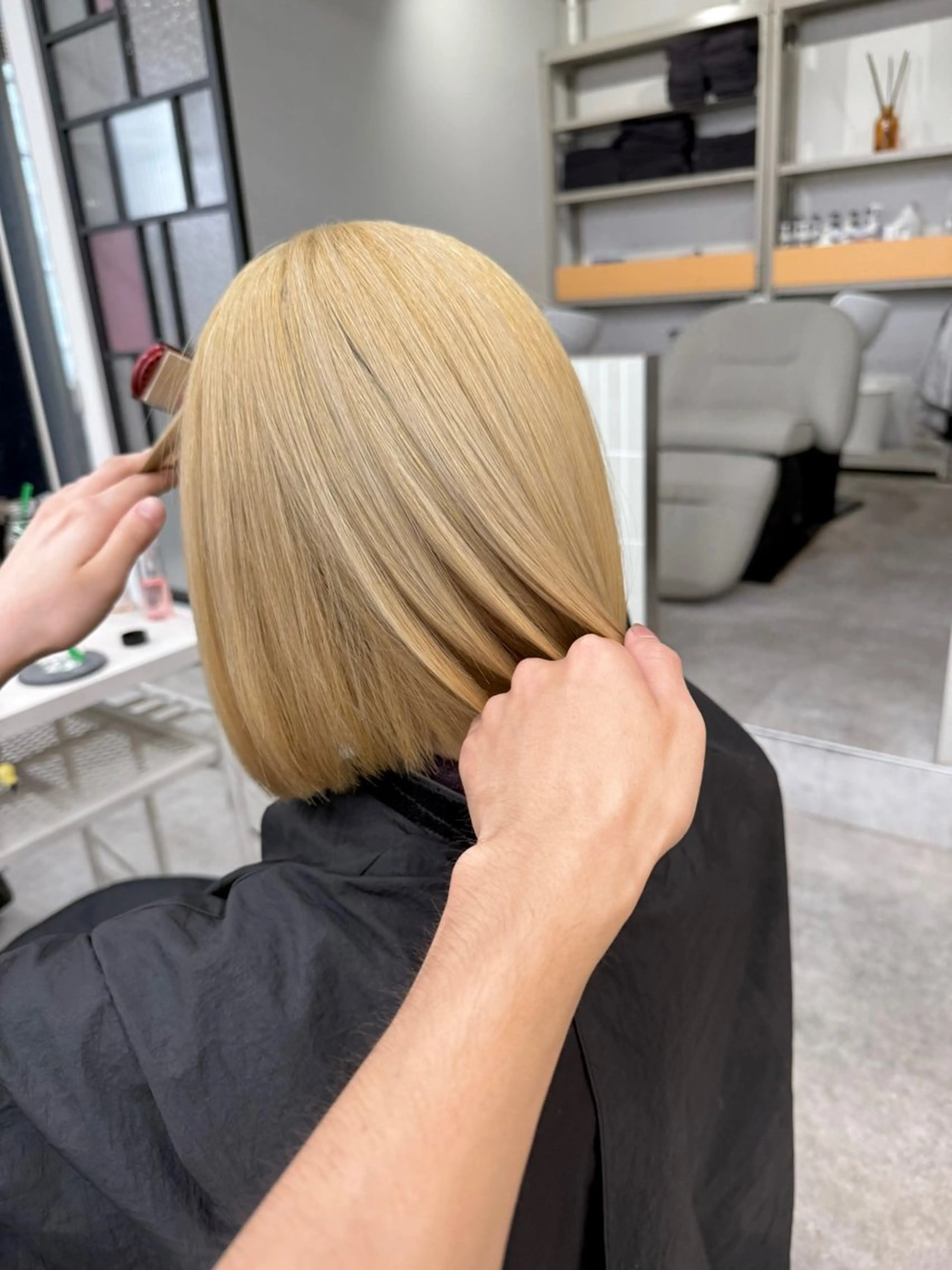 ショート カラー パーマ ブリーチ ハイトーンカラー 縮毛矯正 縮毛矯正 トリートメント 國井 廉のヘアスタイル