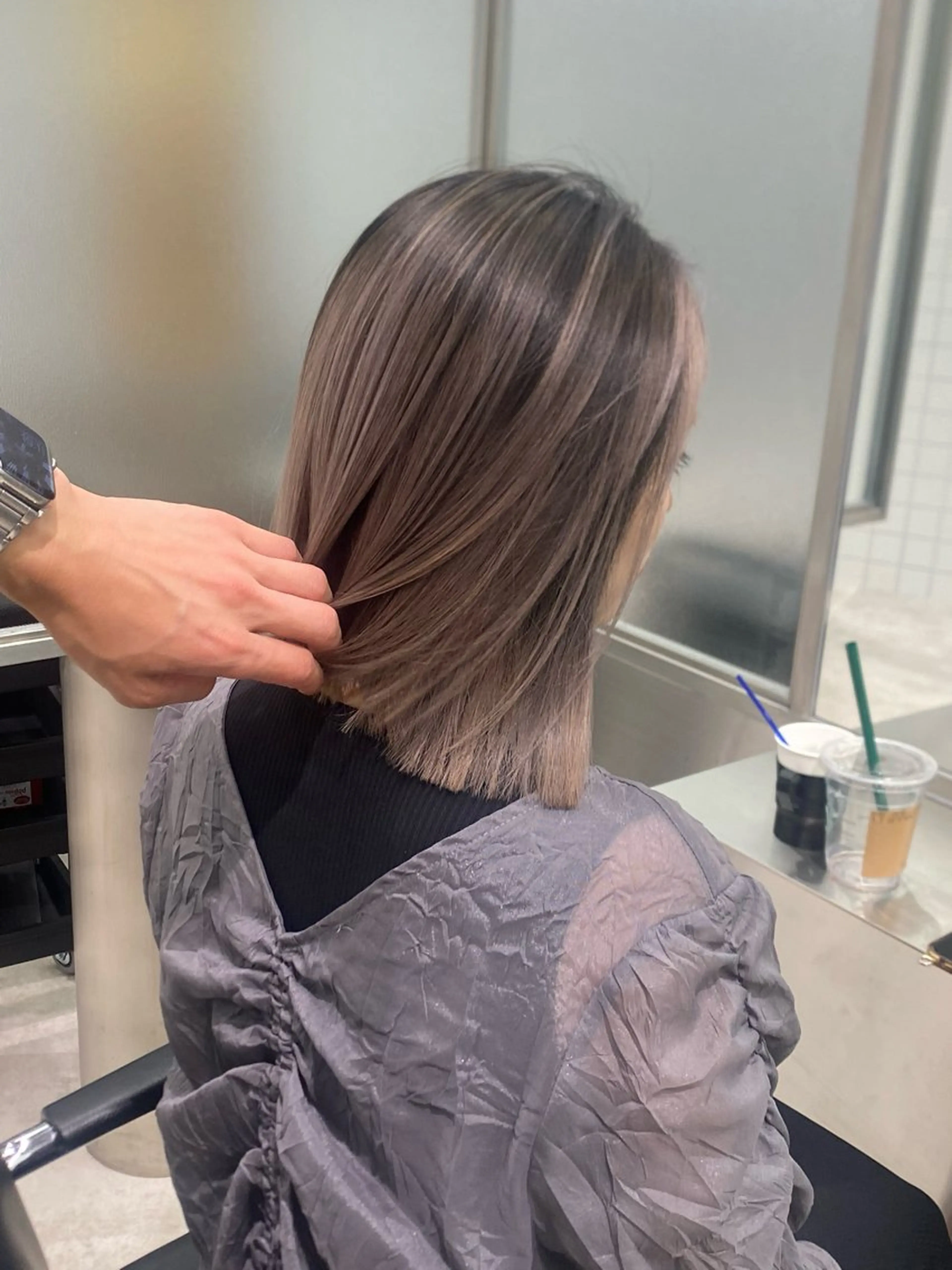 ミディアム カラー カット ヘアカラー ハイライト、レイヤー カット/西梅田/中西のヘアスタイル