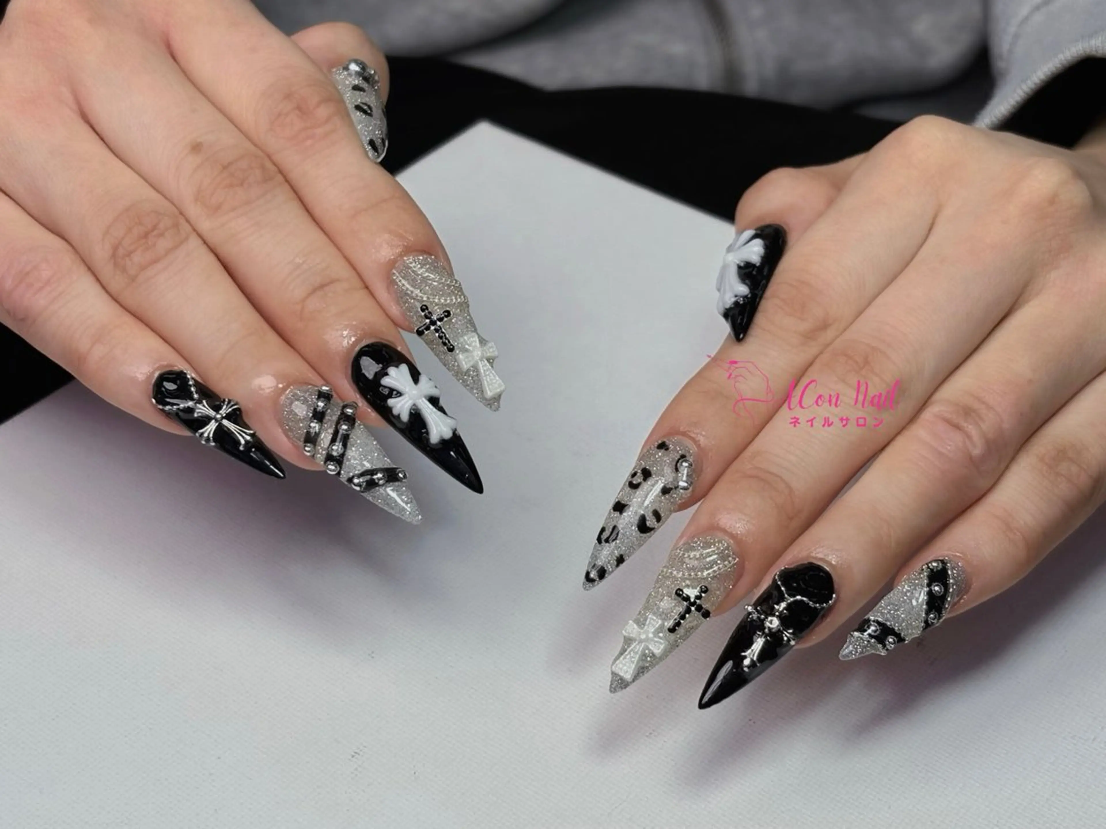 ネイル 桜ネイル 長さ出し フラワーネイル フレンチネイル ジェルネイル ハンドネイル AConNailSalon所属・ACon NailSalonのネイルデザイン