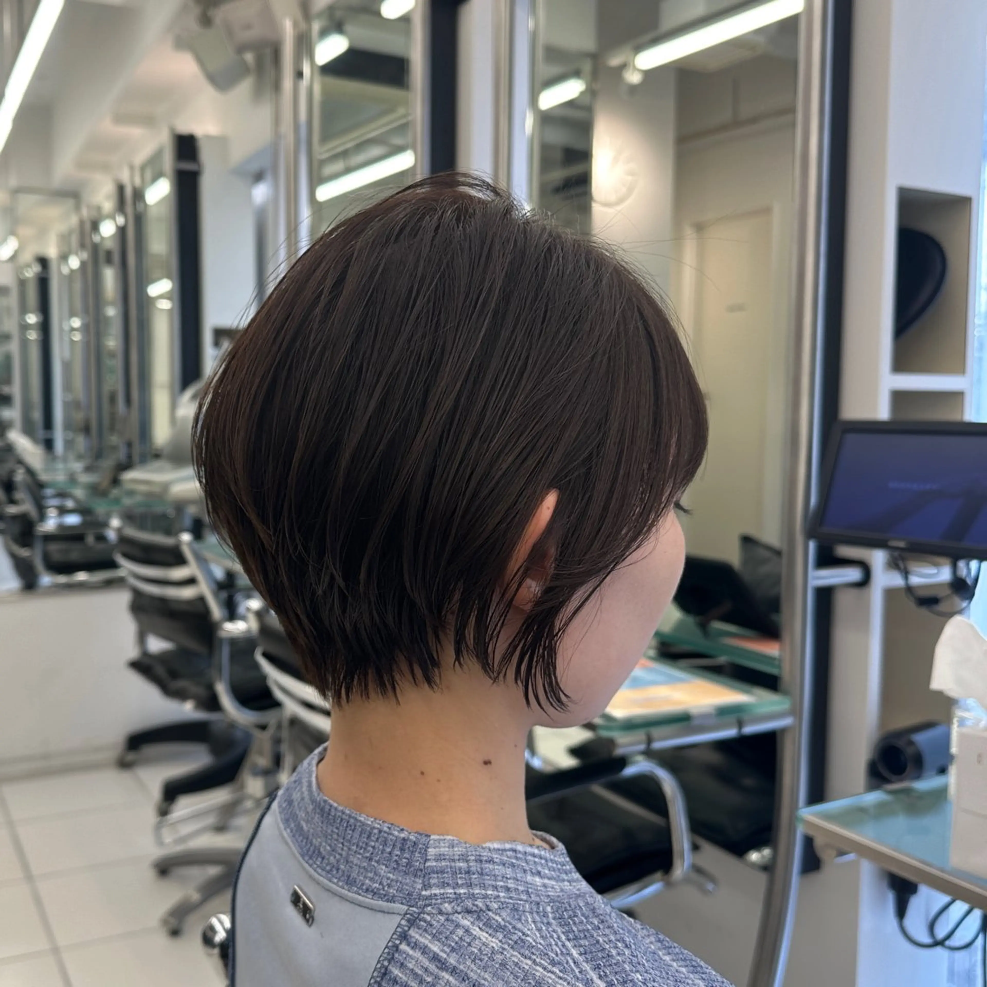 ショート 高橋 沙央のヘアスタイル