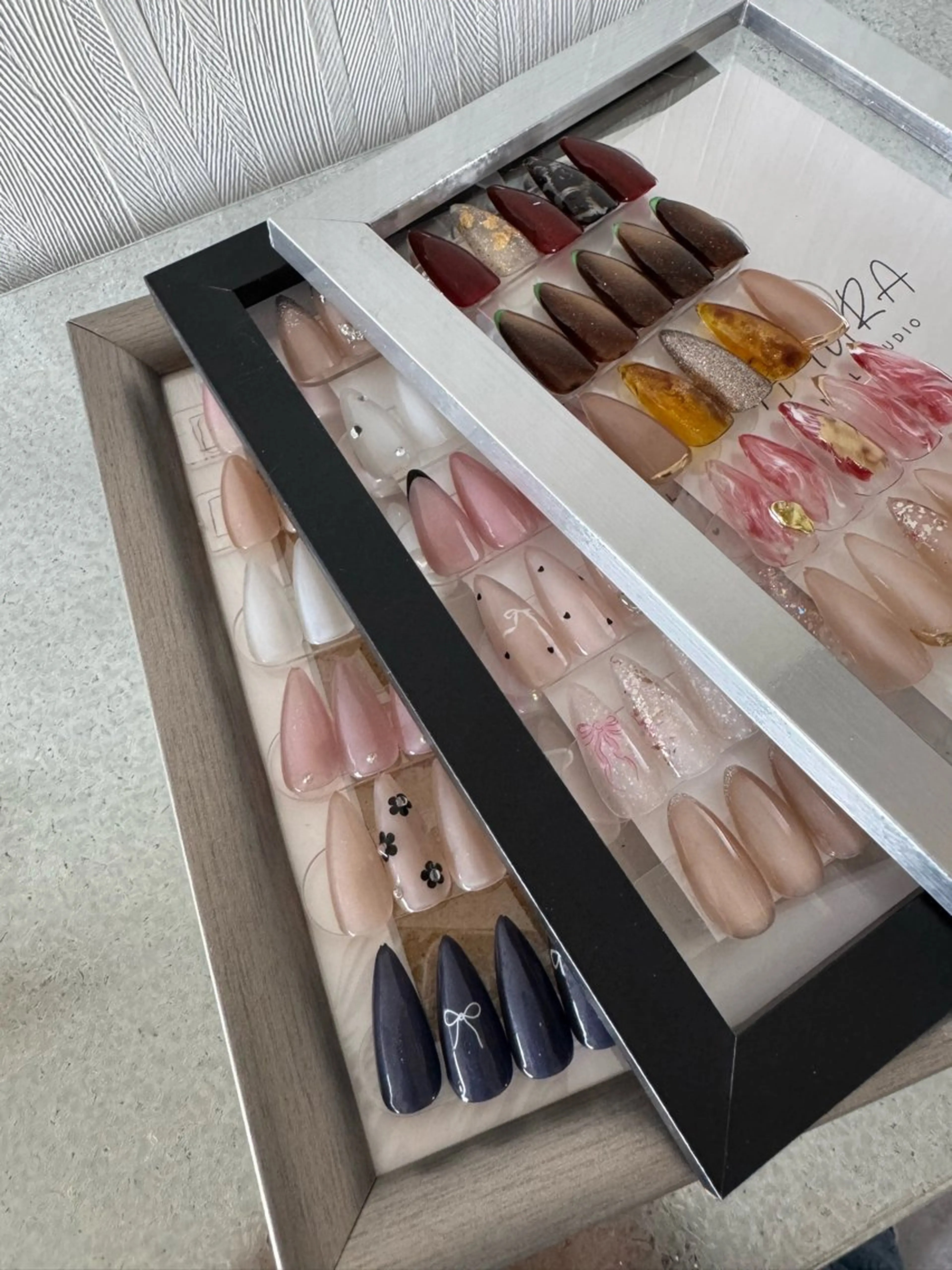 ネイル AYURA nailstudioのネイルデザイン