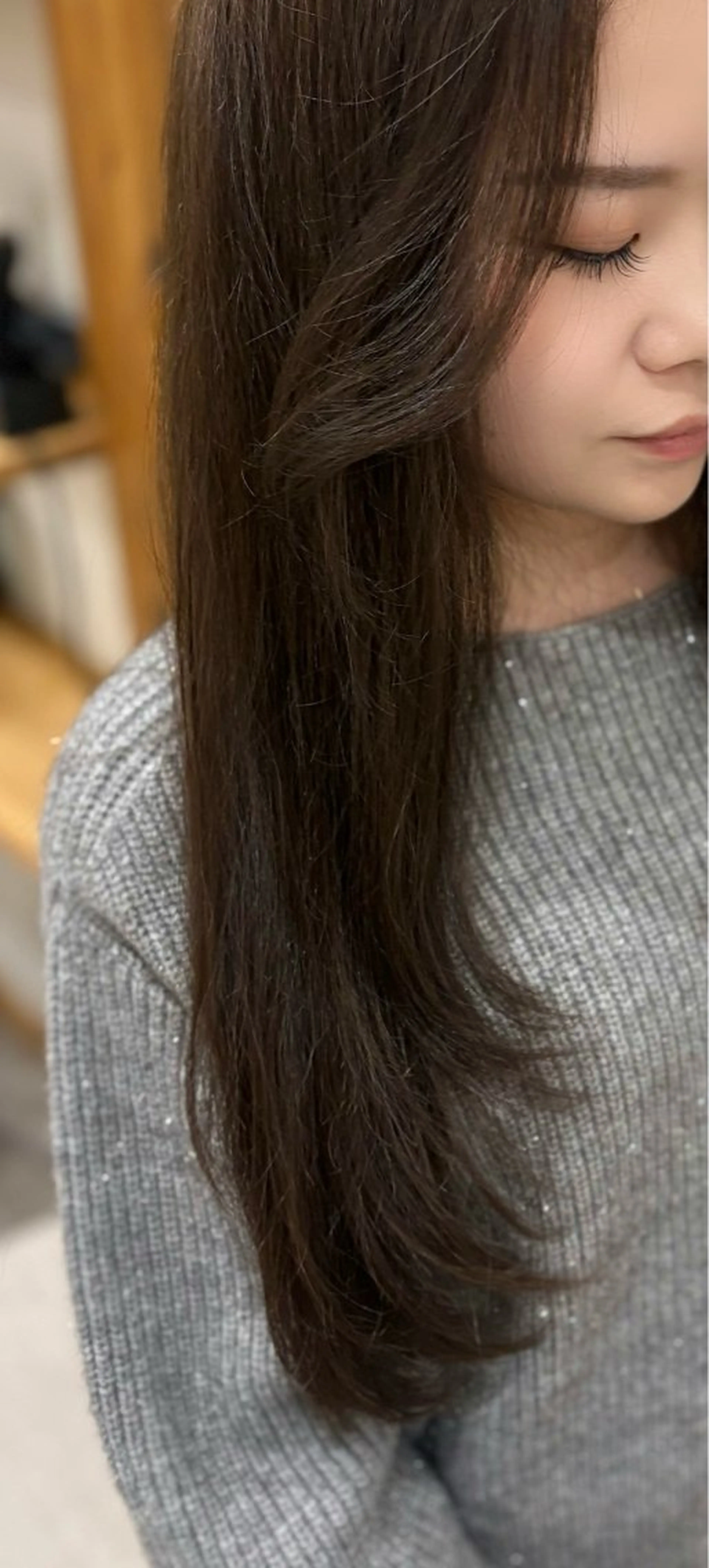 ロング カラー ココアグレージュ グレージュ レイヤーカット カット ヘアカラー CHISAKI 🎀のヘアスタイル