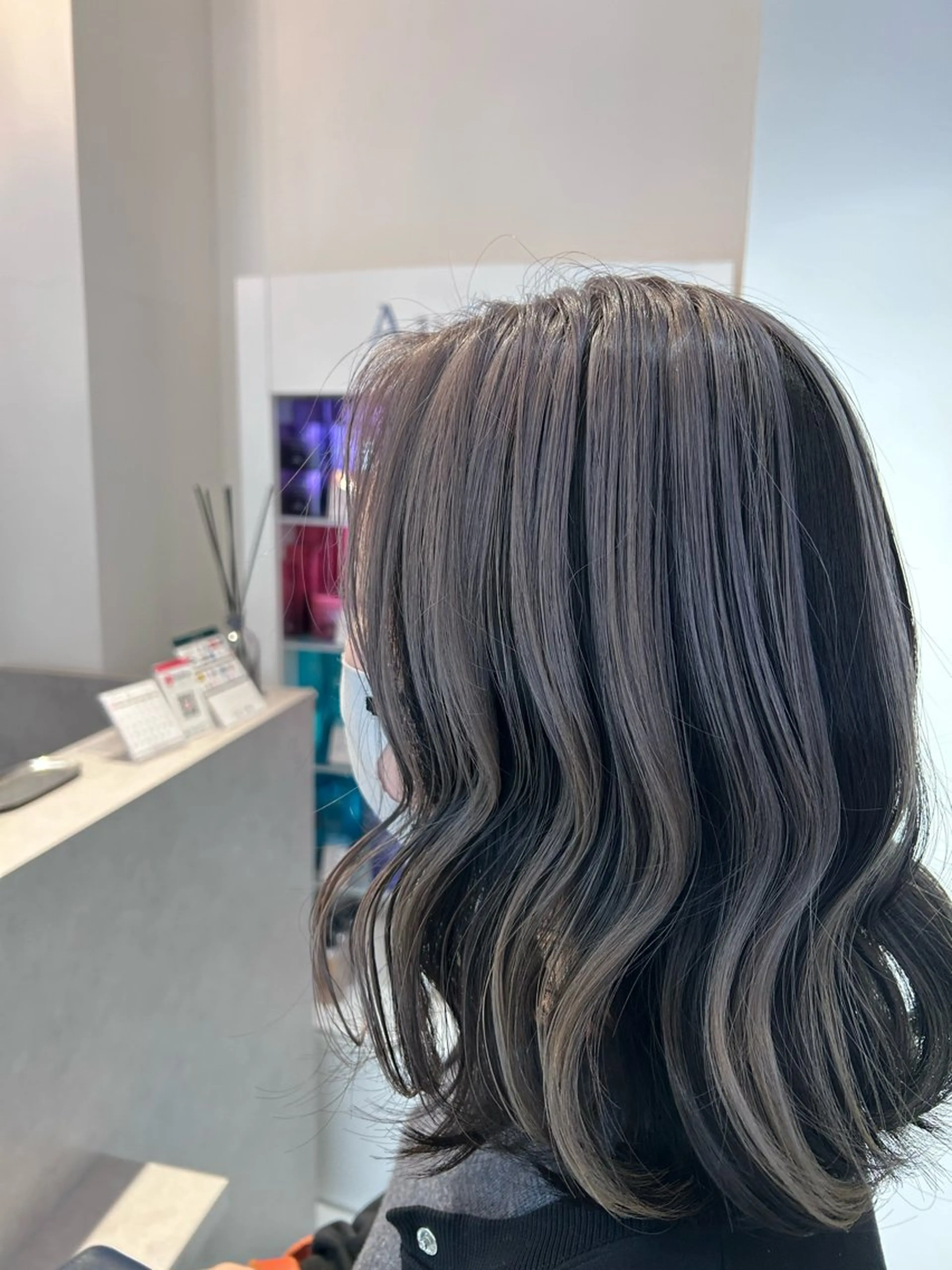 ロング ヘアカラー トリートメント 蓮池 愛海のヘアスタイル