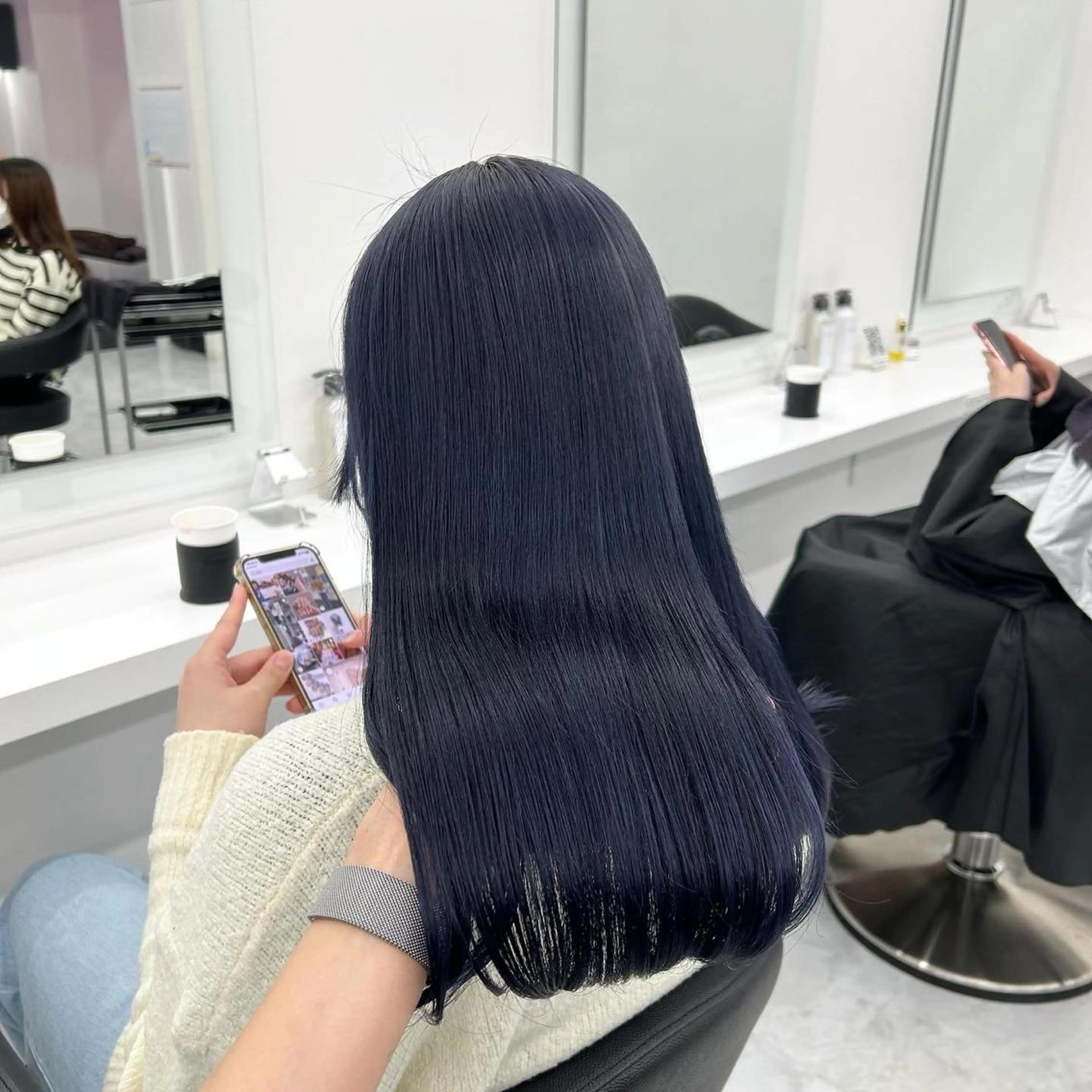 セミロング カラー ヘアアレンジ ヘアカラー トリートメント mai🍑暖色カラー /レイヤー💖のヘアスタイル