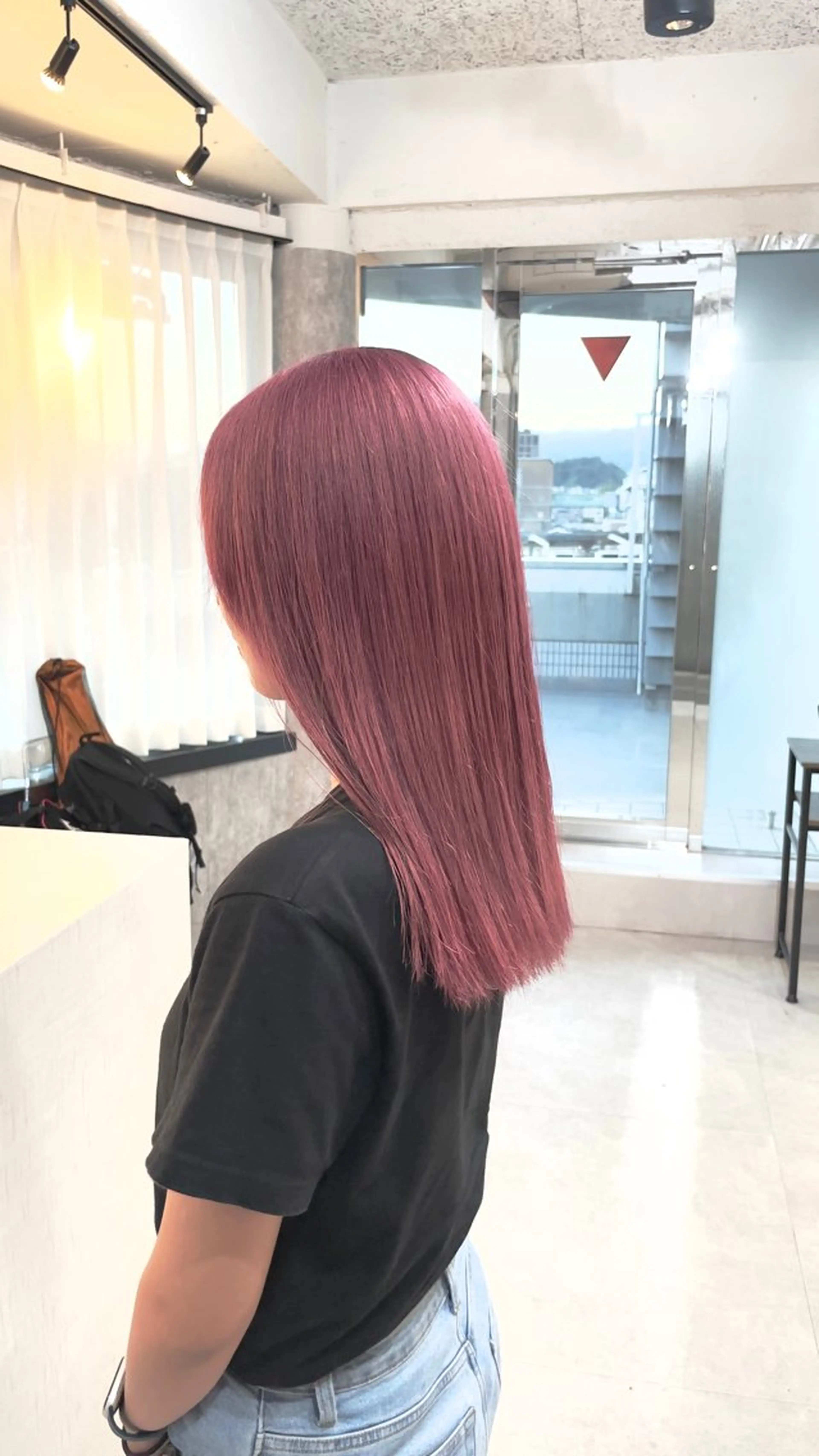 カラー ピンクカラー 齋藤 紗矢香のヘアスタイル