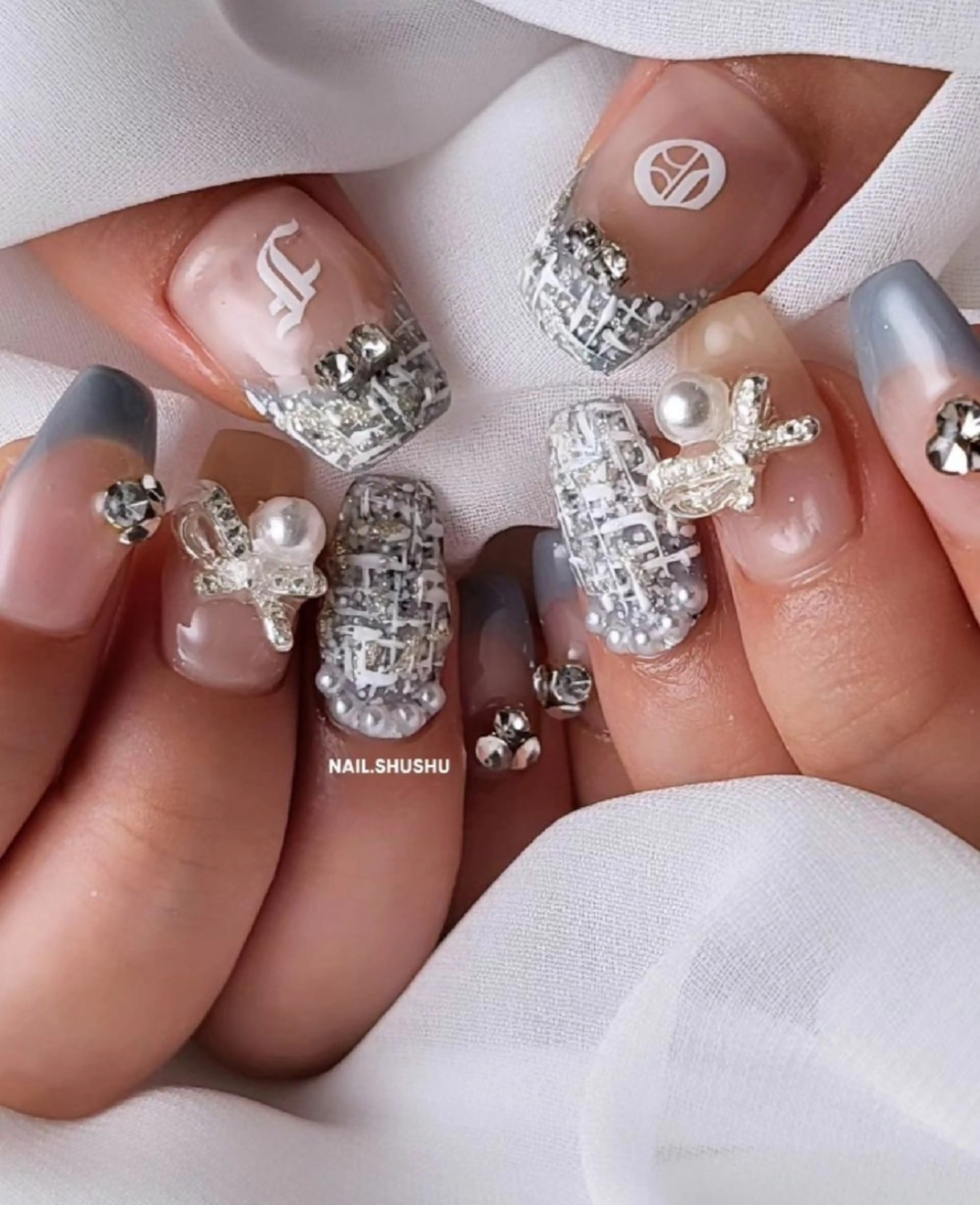 ネイル 持ち込み ニュアンスネイル ワンカラーネイル シンプルネイル ハンドネイル 3dパーツ/流行り 👧shushu❤️のネイルデザイン