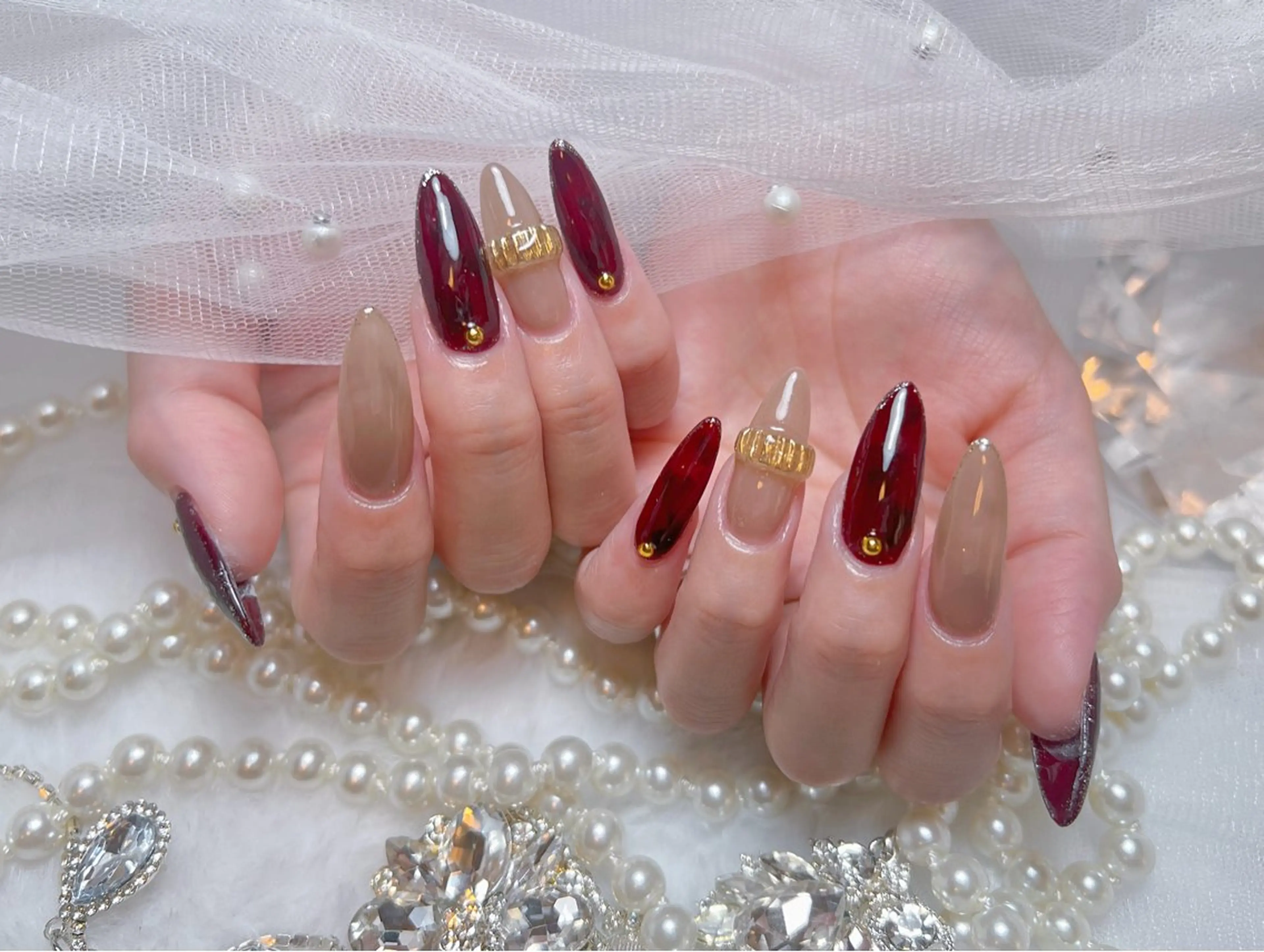 ネイル アートネイル オーロラネイル チークネイル 長さ出し フットネイル Miya _nailのネイルデザイン