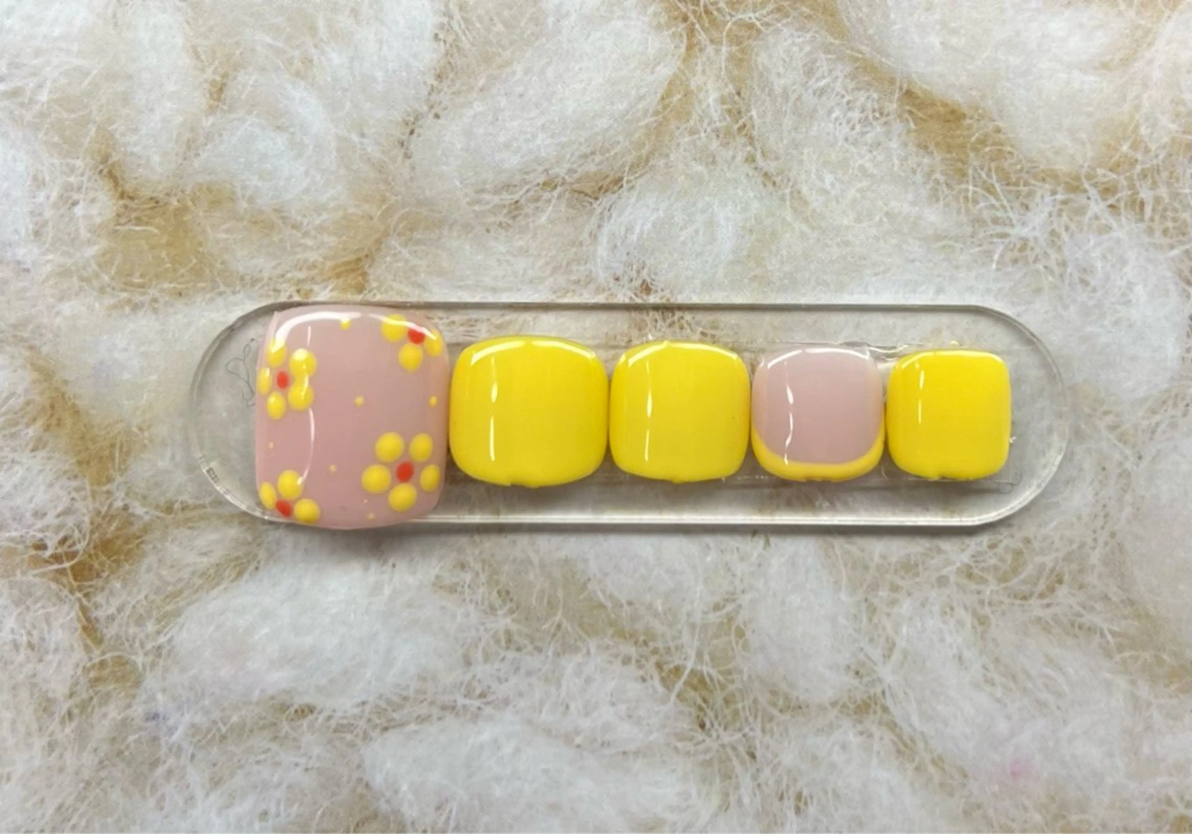 ネイル フットネイル ATULA nailのネイルデザイン