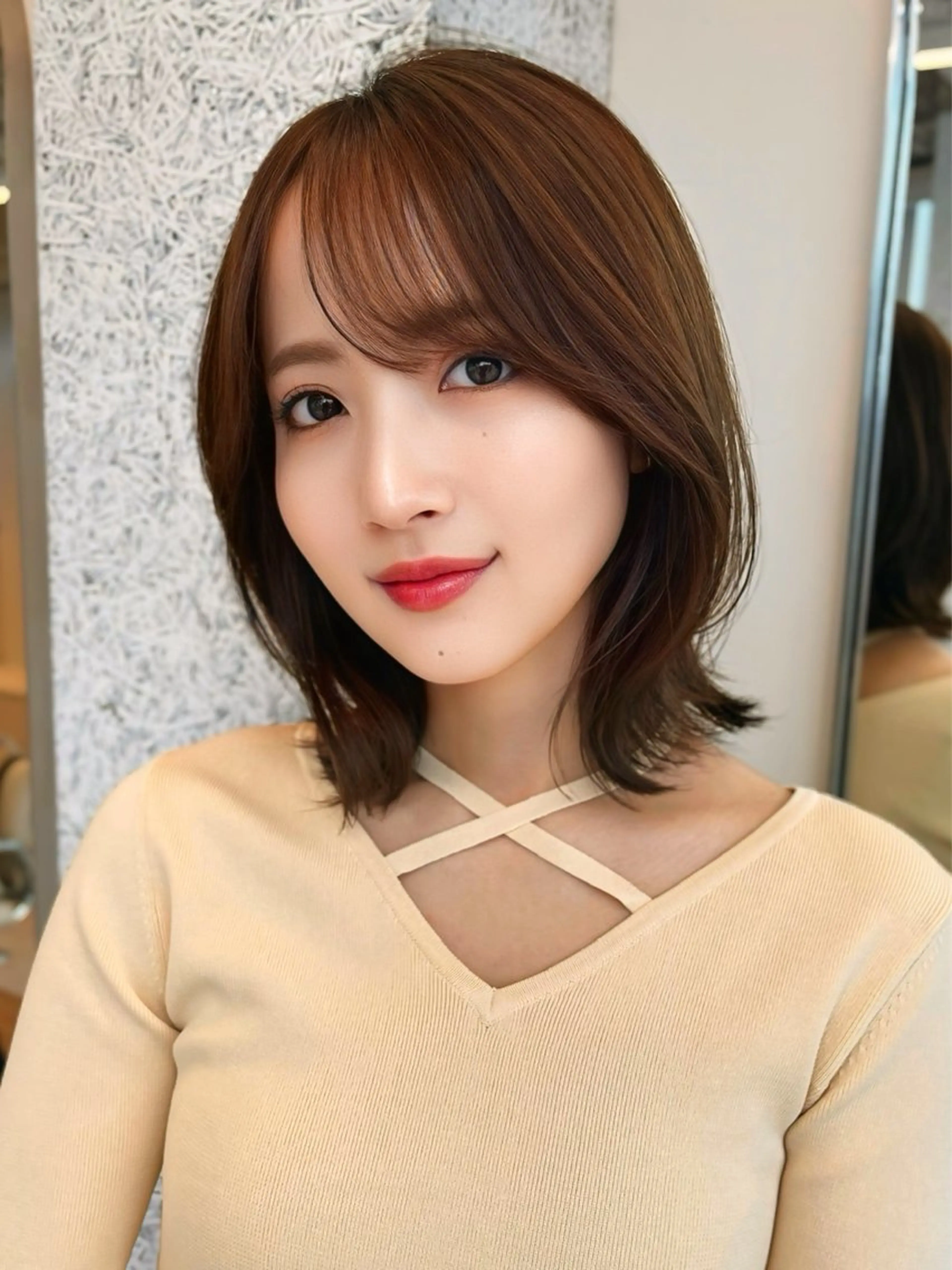 ミディアム ボブ顔周り 韓国遠藤小雪のヘアスタイル