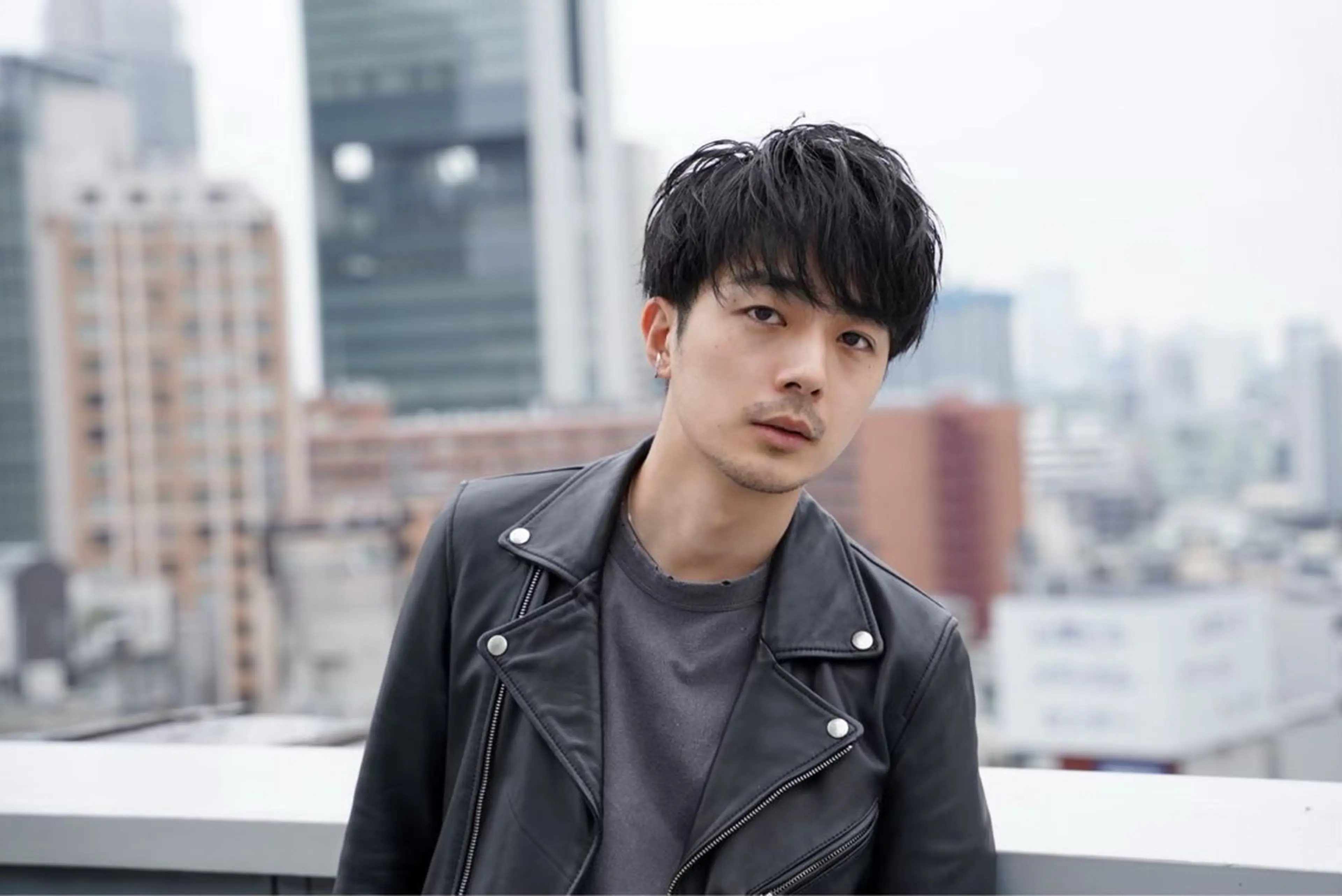 パーマ 経田 偉央のヘアスタイル