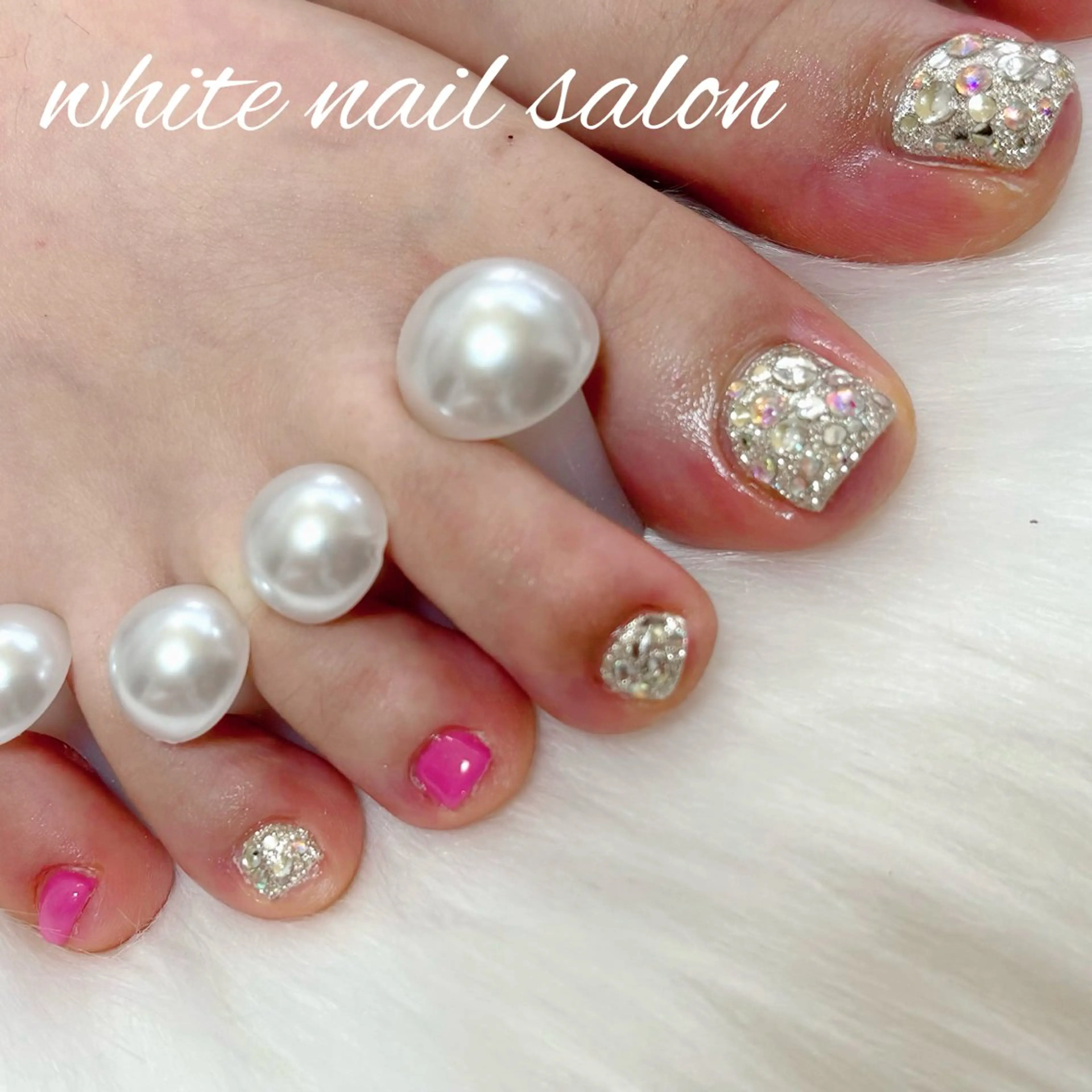 ネイル ホワイト フットネイル white nail salonのネイルデザイン