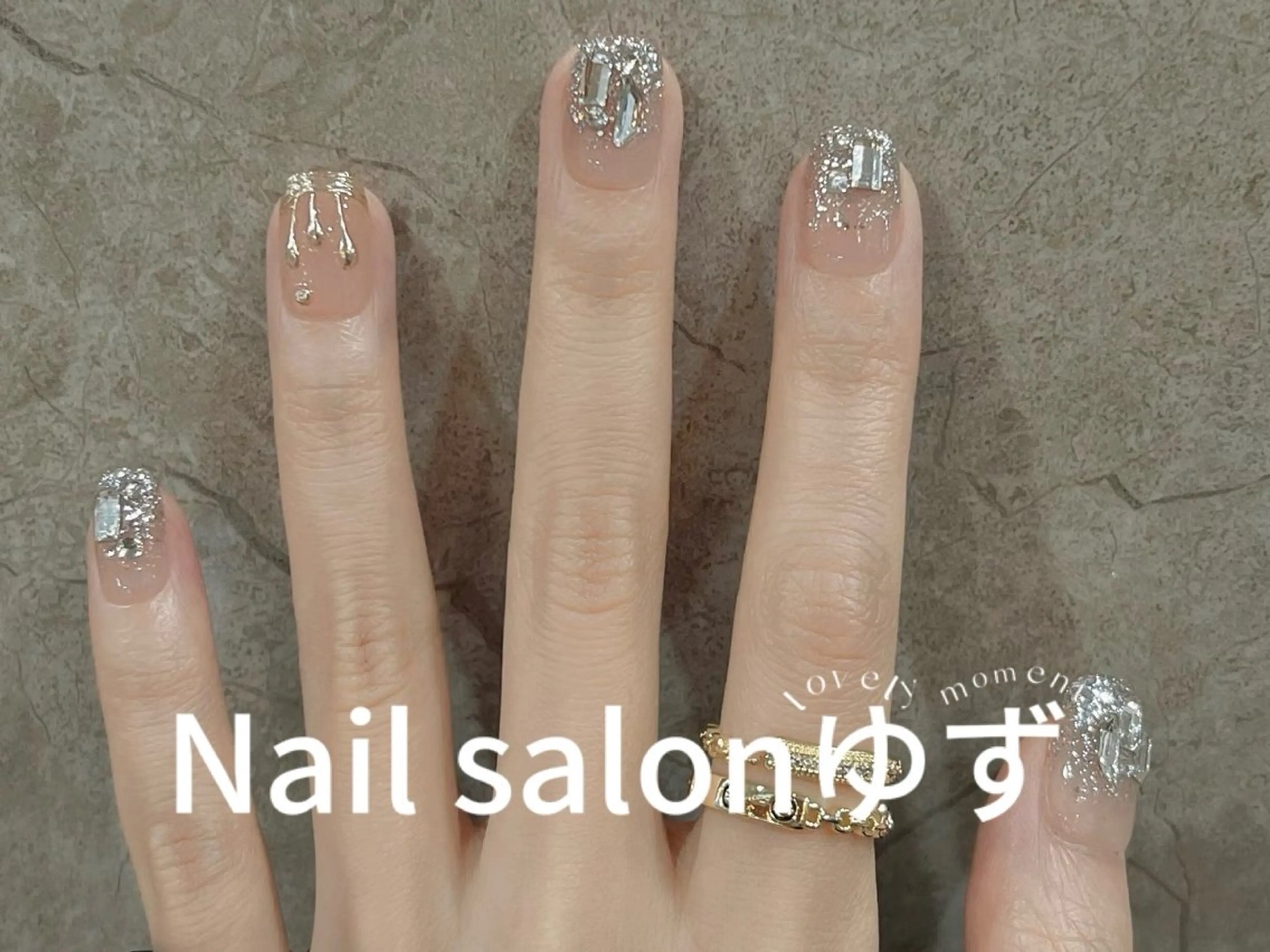 ネイル オーロラネイル フレンチネイル ジェルネイル ガラスフレンチ 韓国ネイル ハンドネイル ネイルサロン ゆずのネイルデザイン