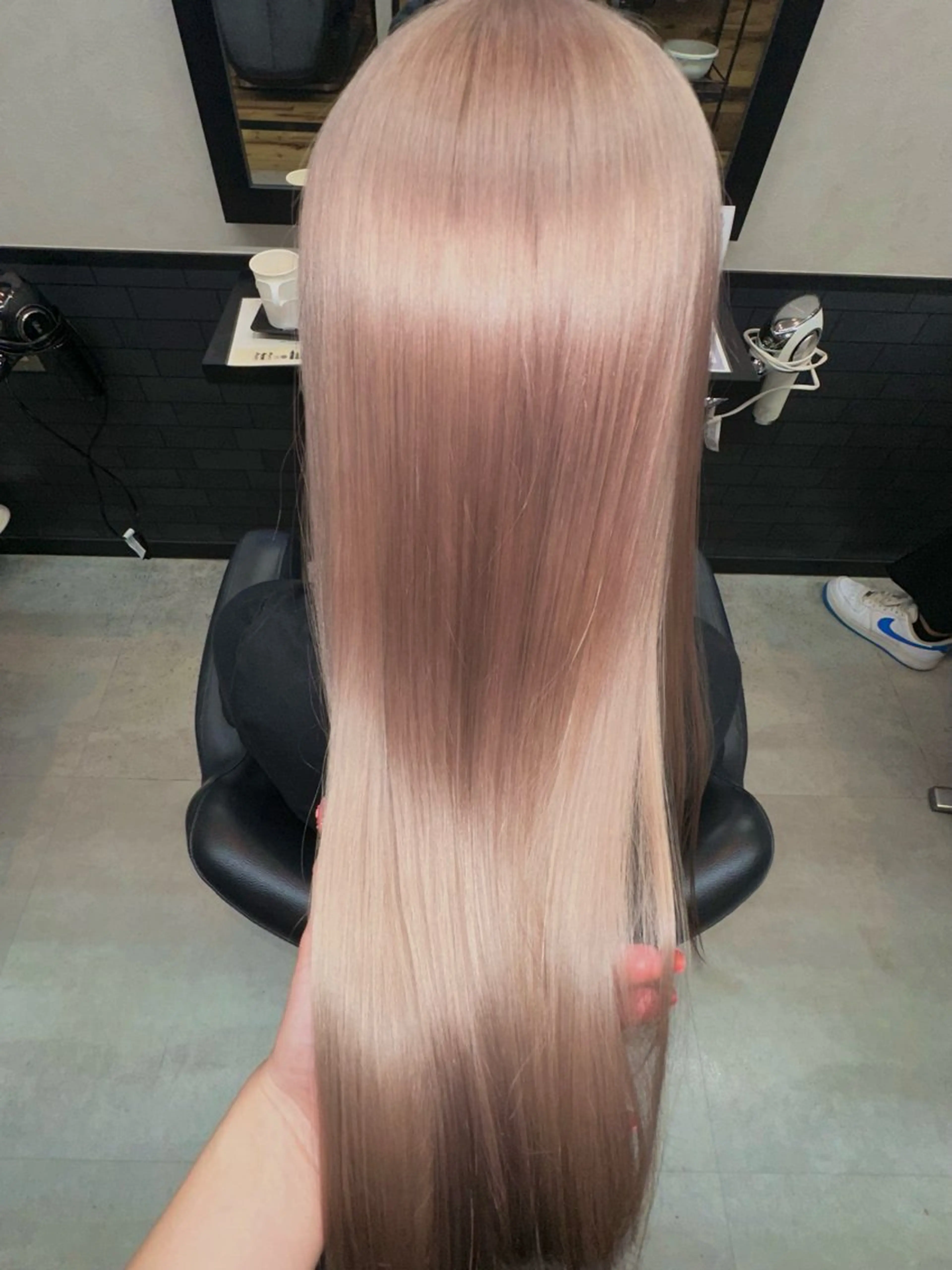 ロング ヘアカラー 中川 舞のヘアスタイル