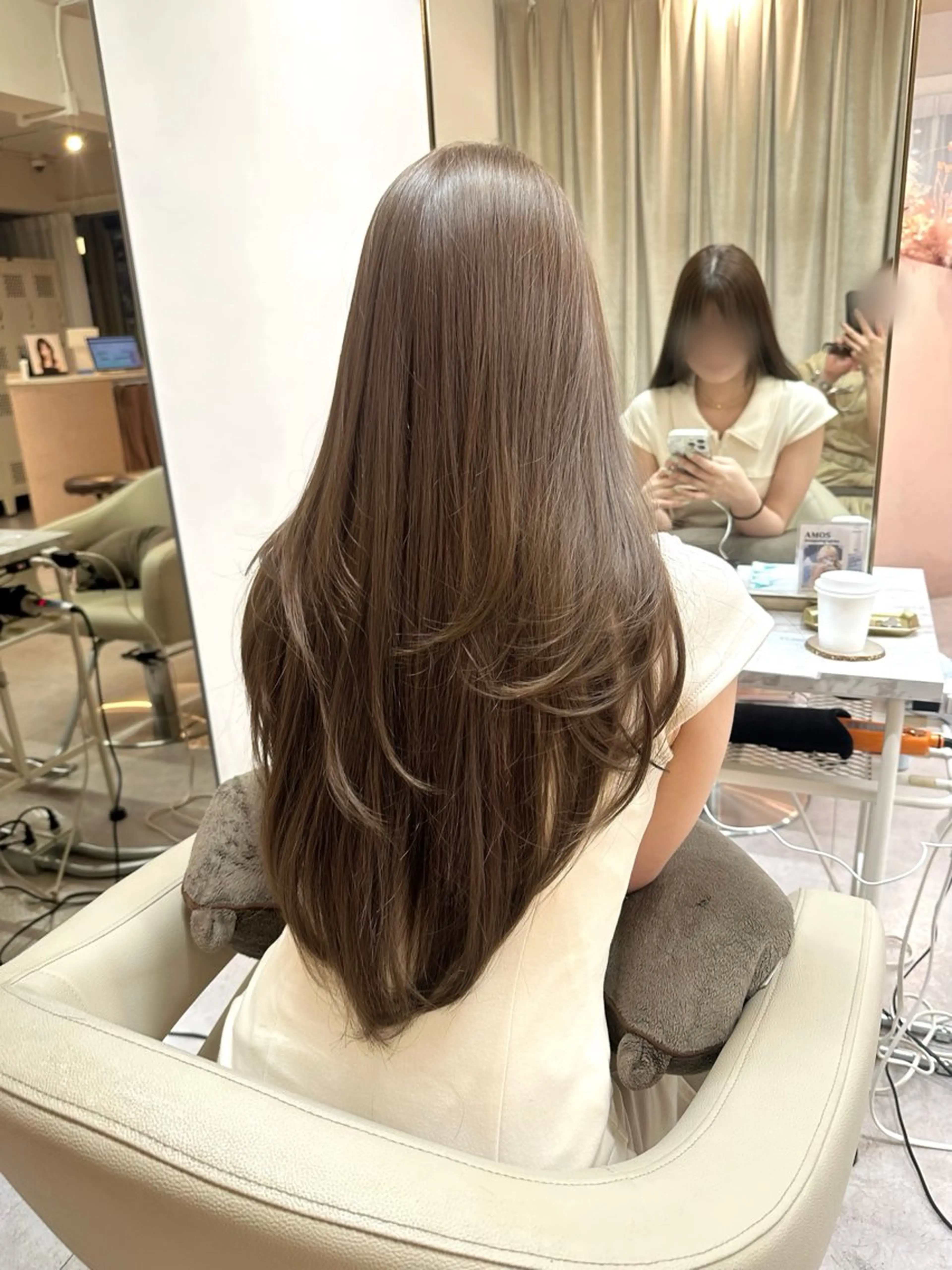 ロング カラー ベージュカラー ラテベージュ ハイレイヤー レイヤーカット 韓国ヘア🦢🖤 Sayumiのヘアスタイル