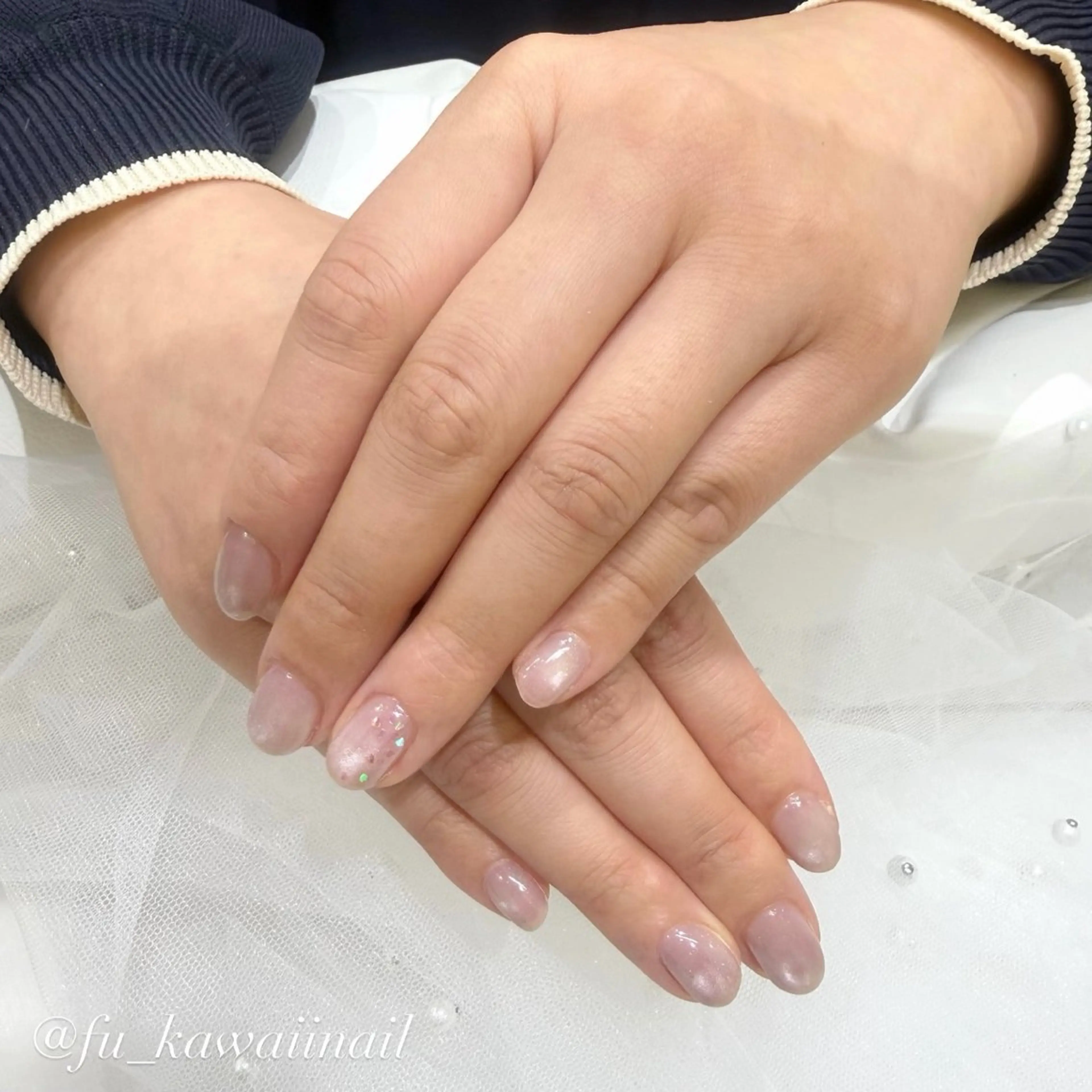ネイル ハート ホログラムネイル ハンドネイル 🪞ヤギフウカ🪞 渋谷ネイルのネイルデザイン