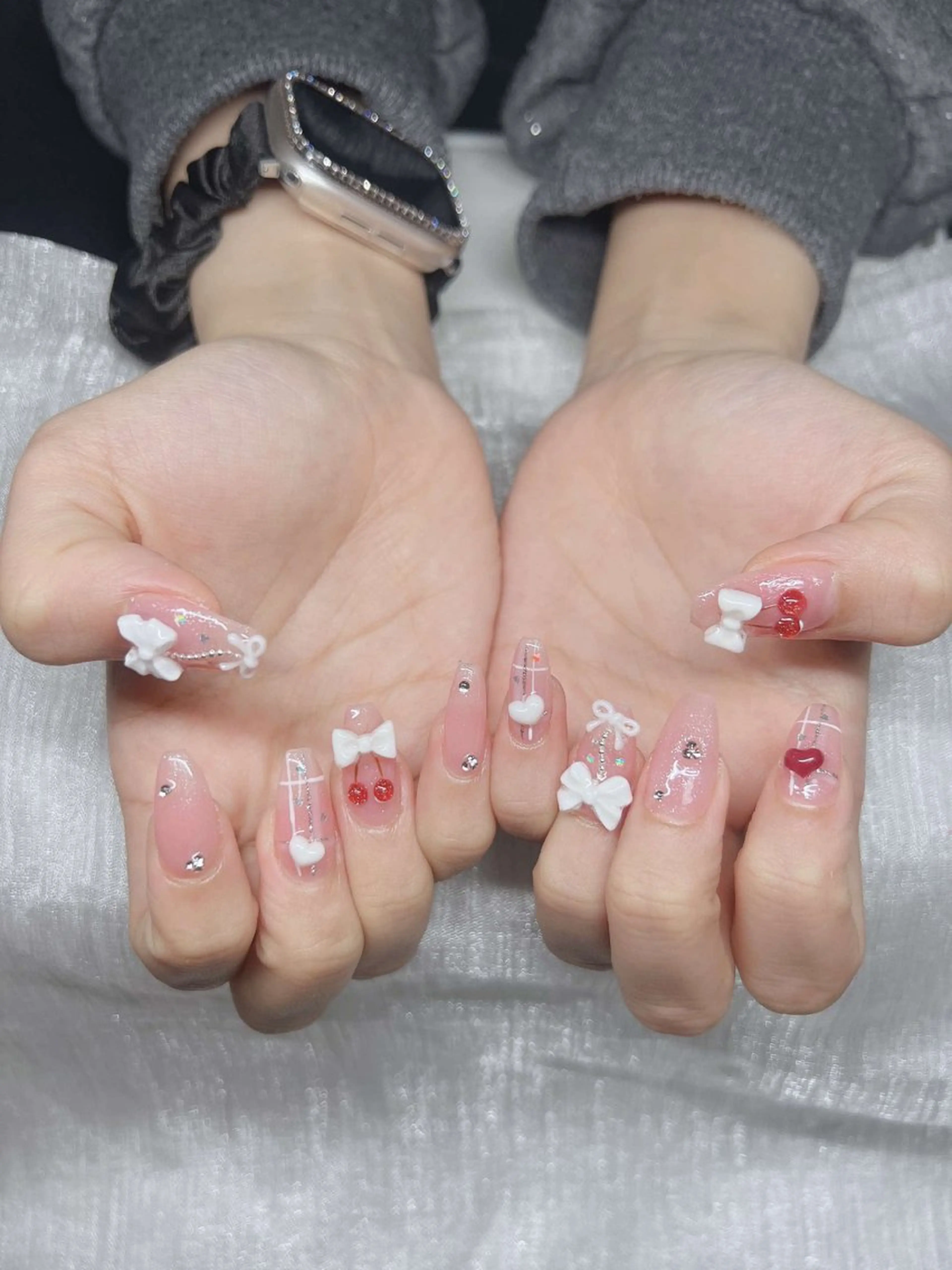 ネイル 長さ出し グラデーション 卒業式 キラキラネイル マグネットネイル Lee Nailsのネイルデザイン