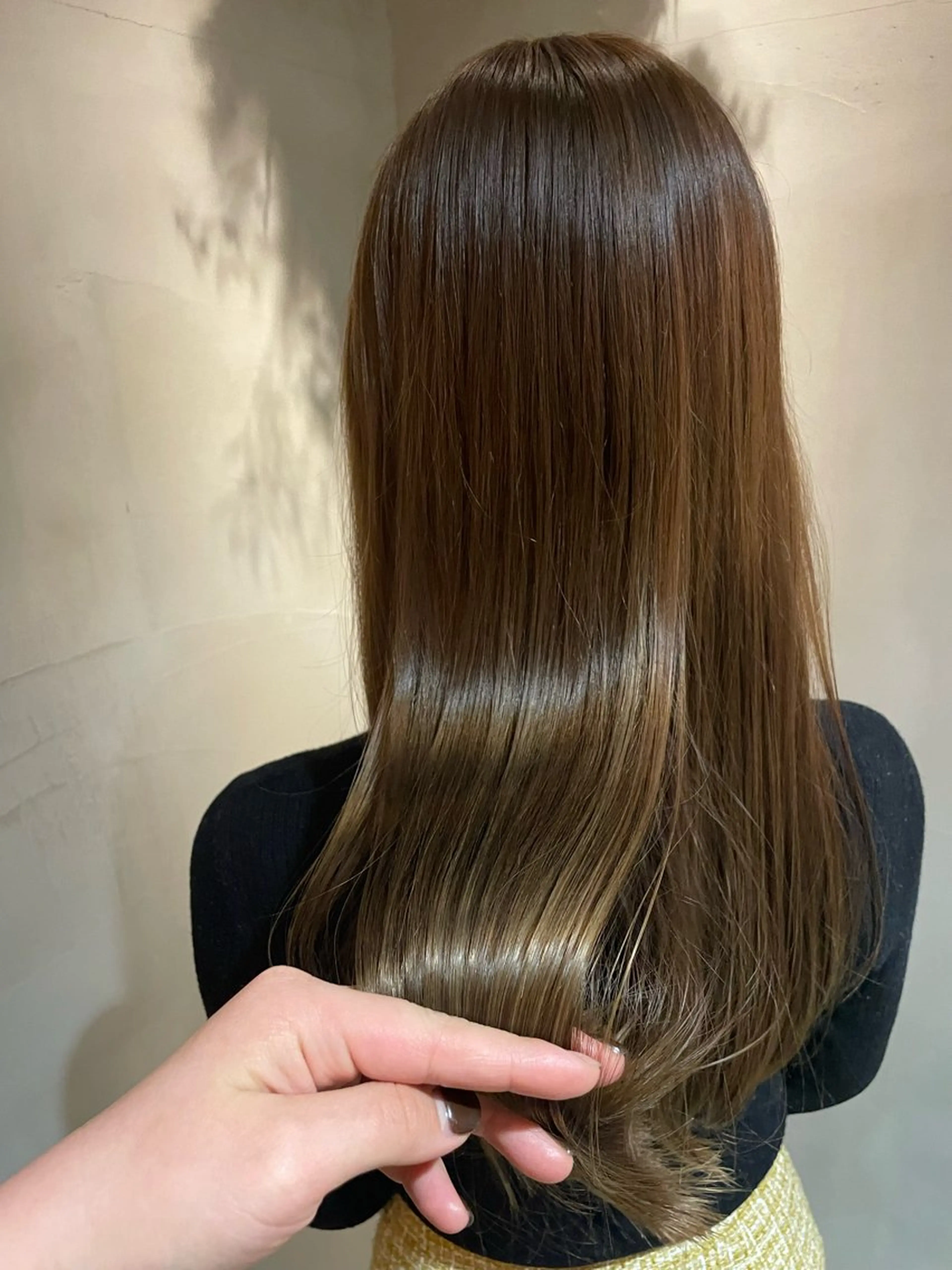 カラー ブリーチ ダブルカラー ブリーチなしカラー オリーブカラー TETOTE三宮 ioriのヘアスタイル