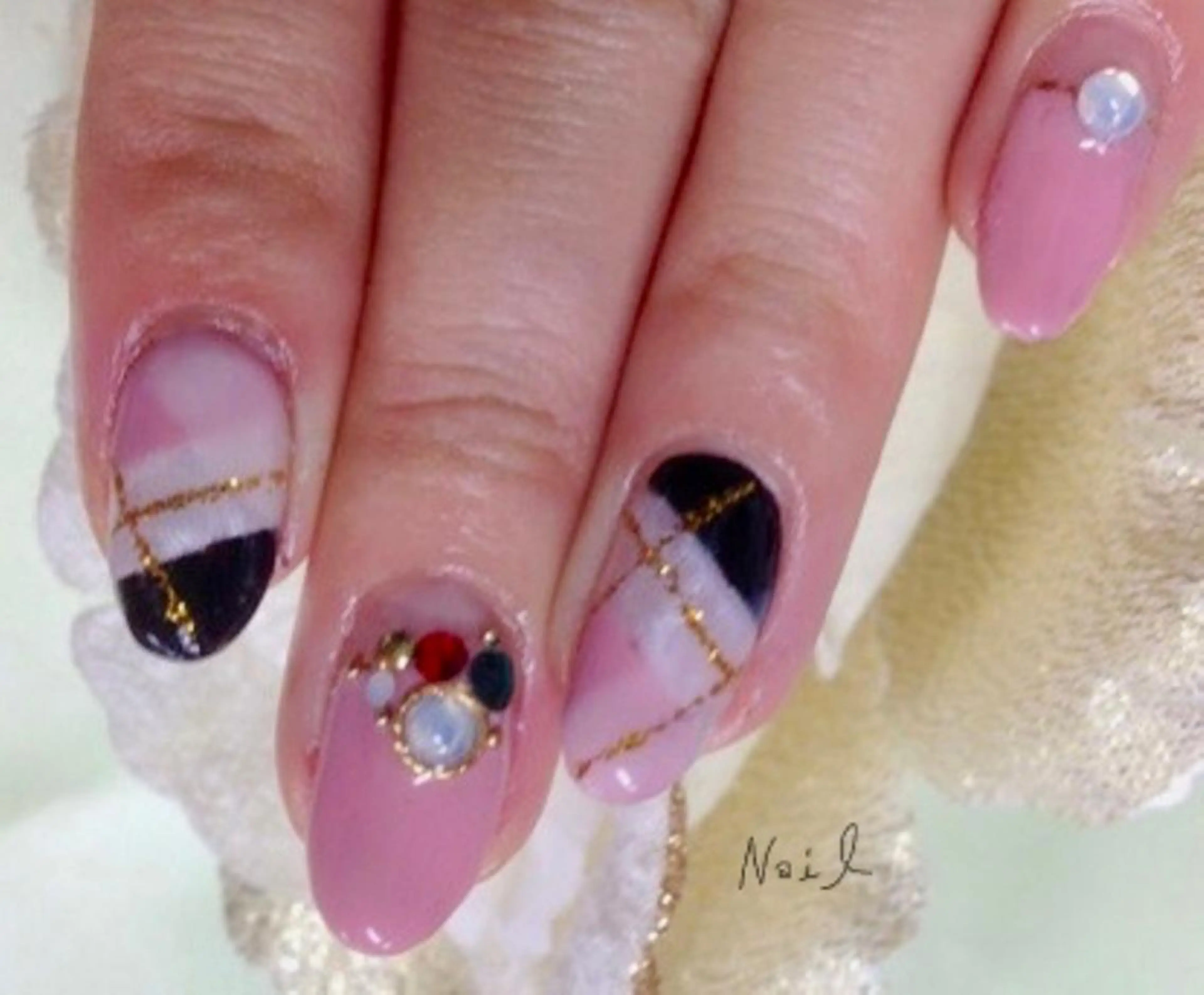 ネイル RURU nailのネイルデザイン