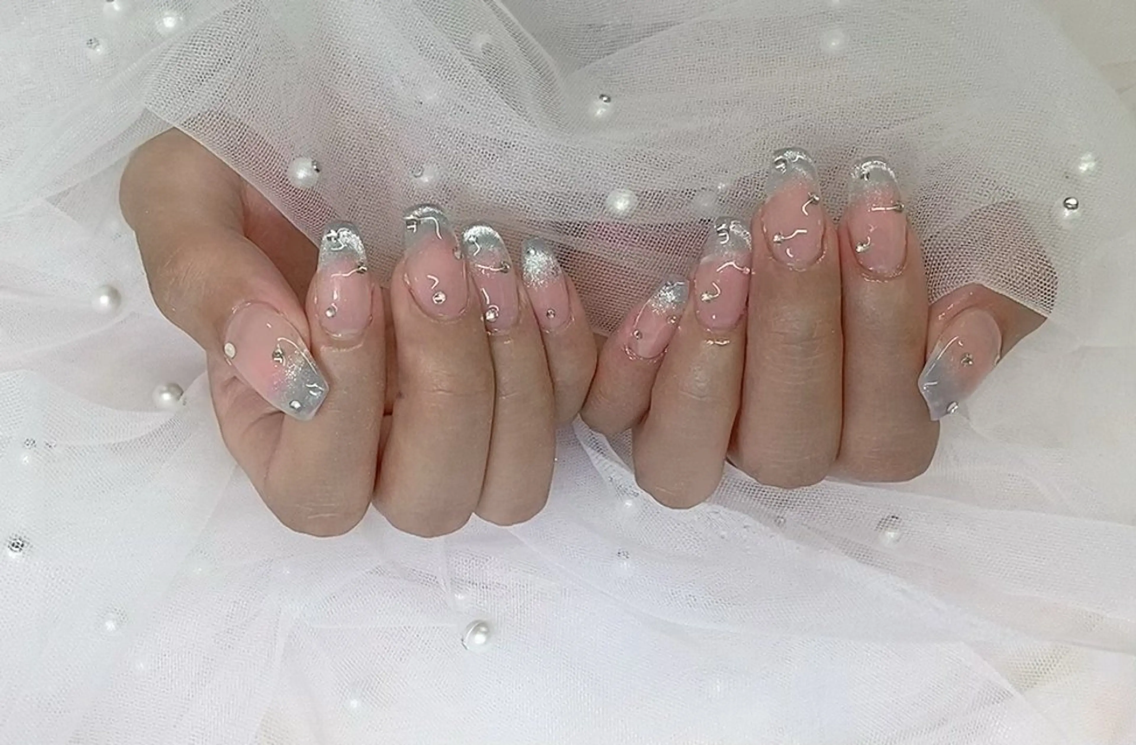 ネイル フレンチネイル マグネットネイル マグネットフレンチ スカルプネイル ETERNA Nail 銀座店【パラジェル/フィルイン/チップ長さだし/マグネット/ニュアンス】所属・ア カリのネイルデザイン