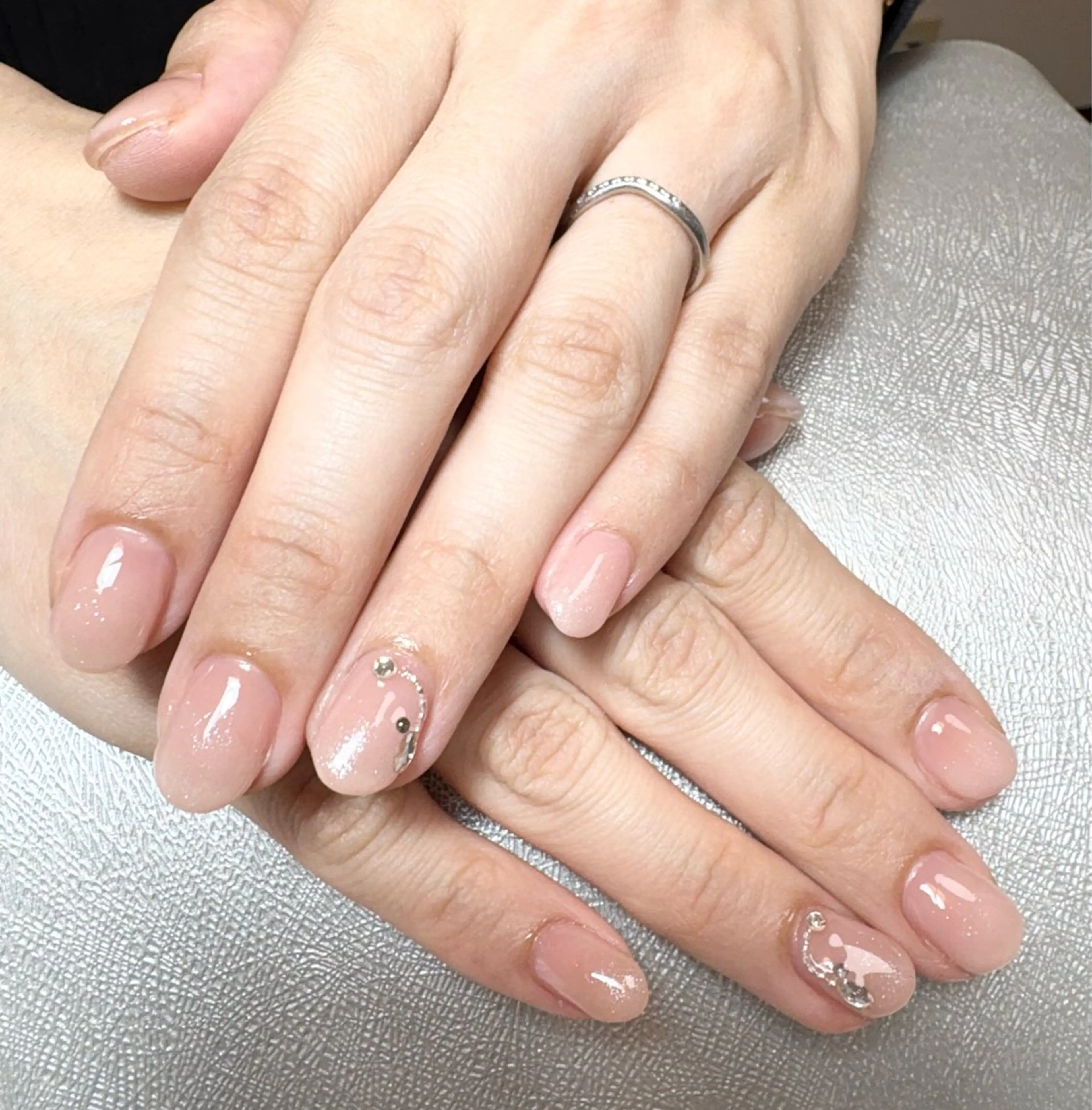 ネイル アートネイル ラメ(グリッター) ショートネイル ストーンネイル ハンドネイル ✨韓国✨nail salonLumieのネイルデザイン