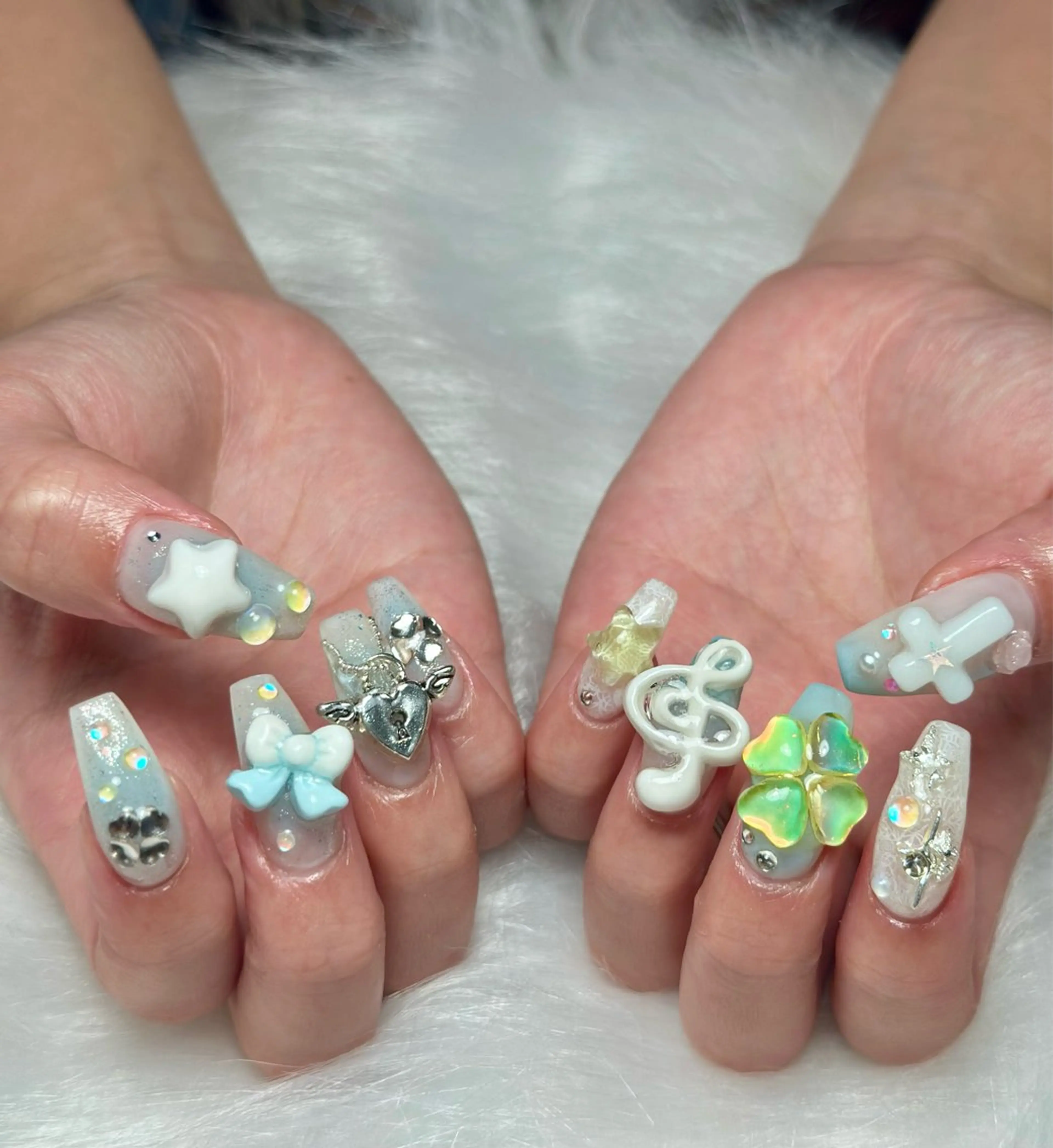 ネイル フレンチネイル グラデーション 韓国ネイル マグネットネイル シンプルネイル ハンドネイル CoMo Nailのネイルデザイン