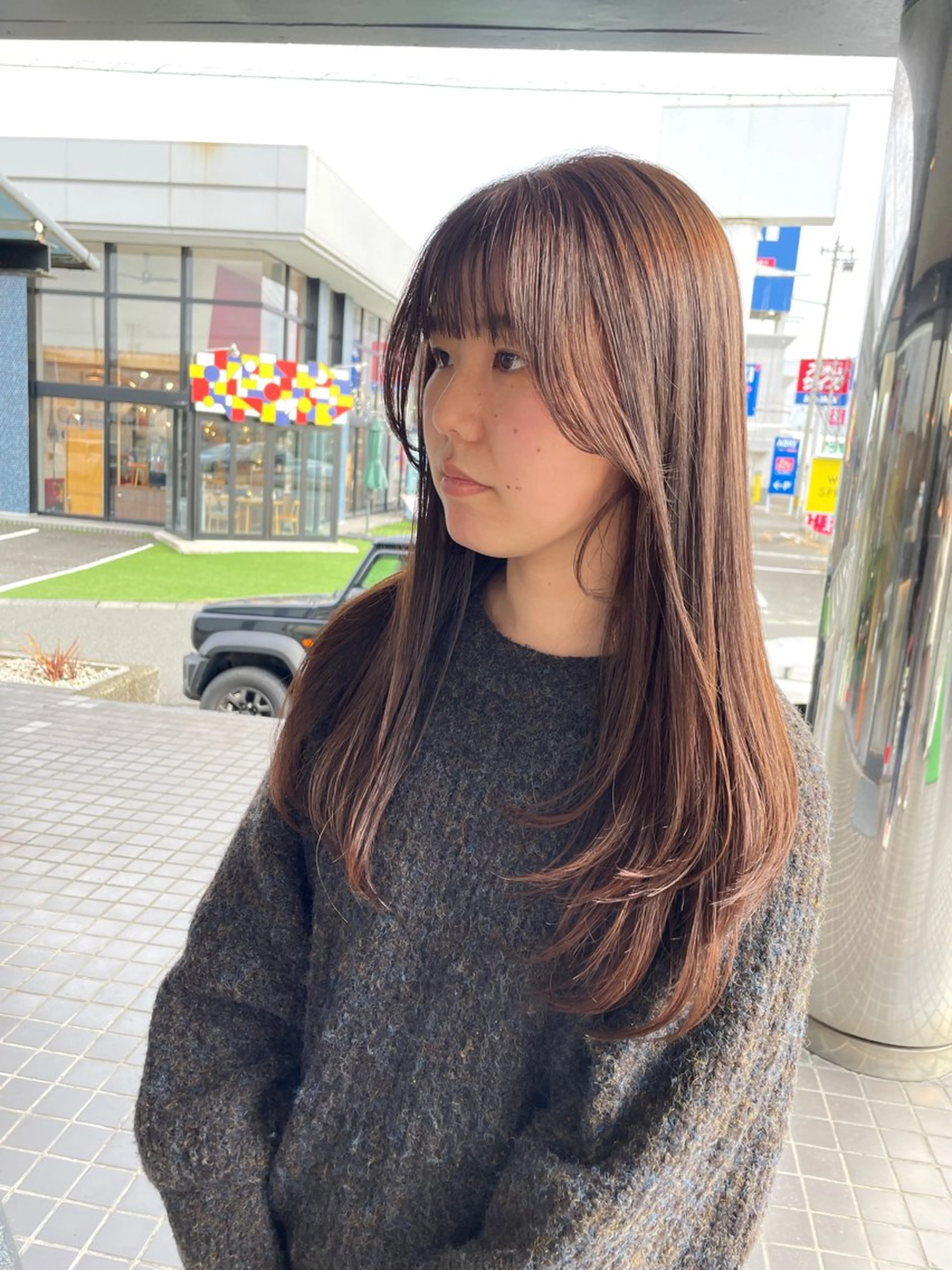 ロング レイヤーカット ローレイヤー マキノ キョウカのヘアスタイル