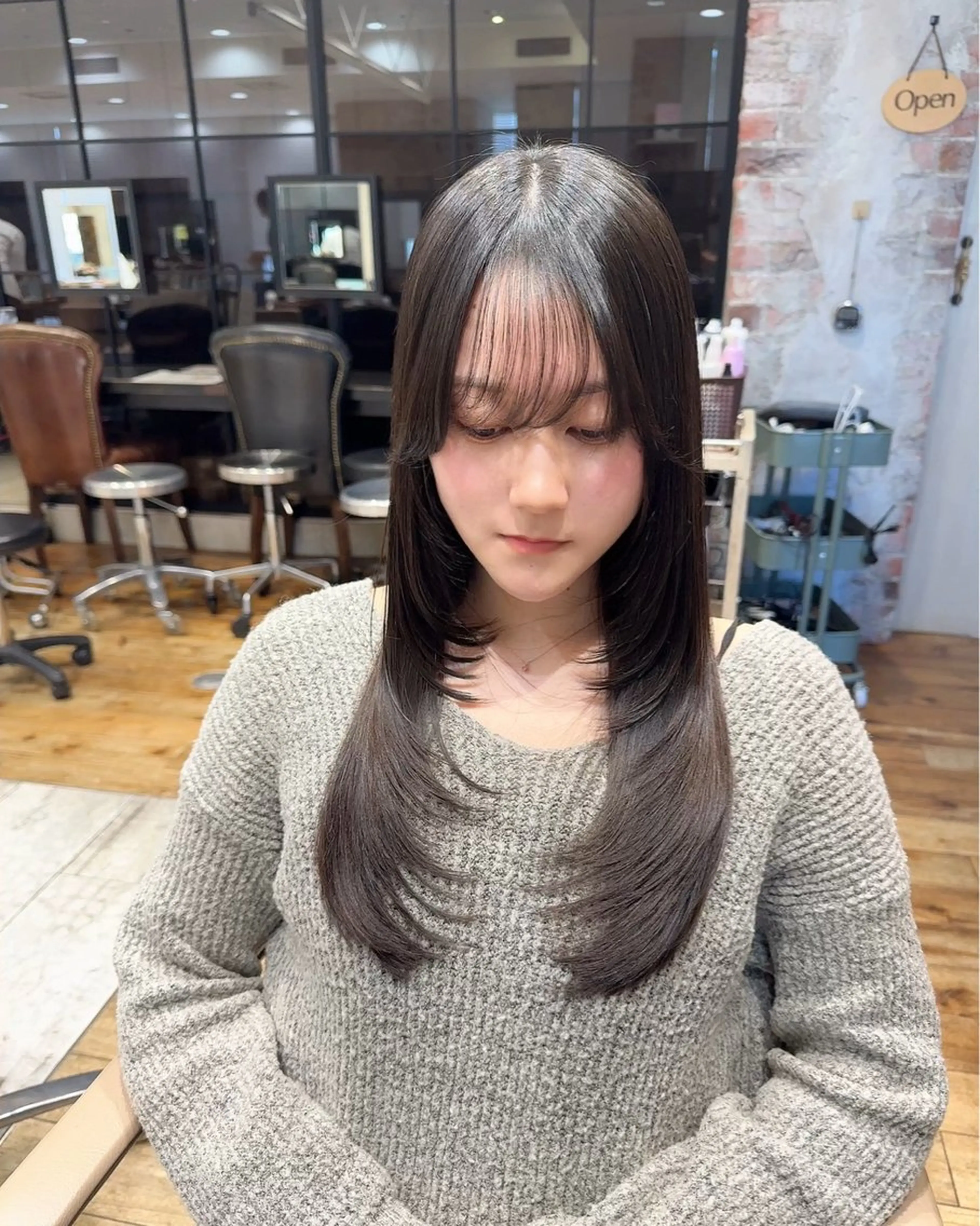 ロング カット ヘアカラー トリートメント 新宿/レイヤー 顔周りカット溝手優太のヘアスタイル