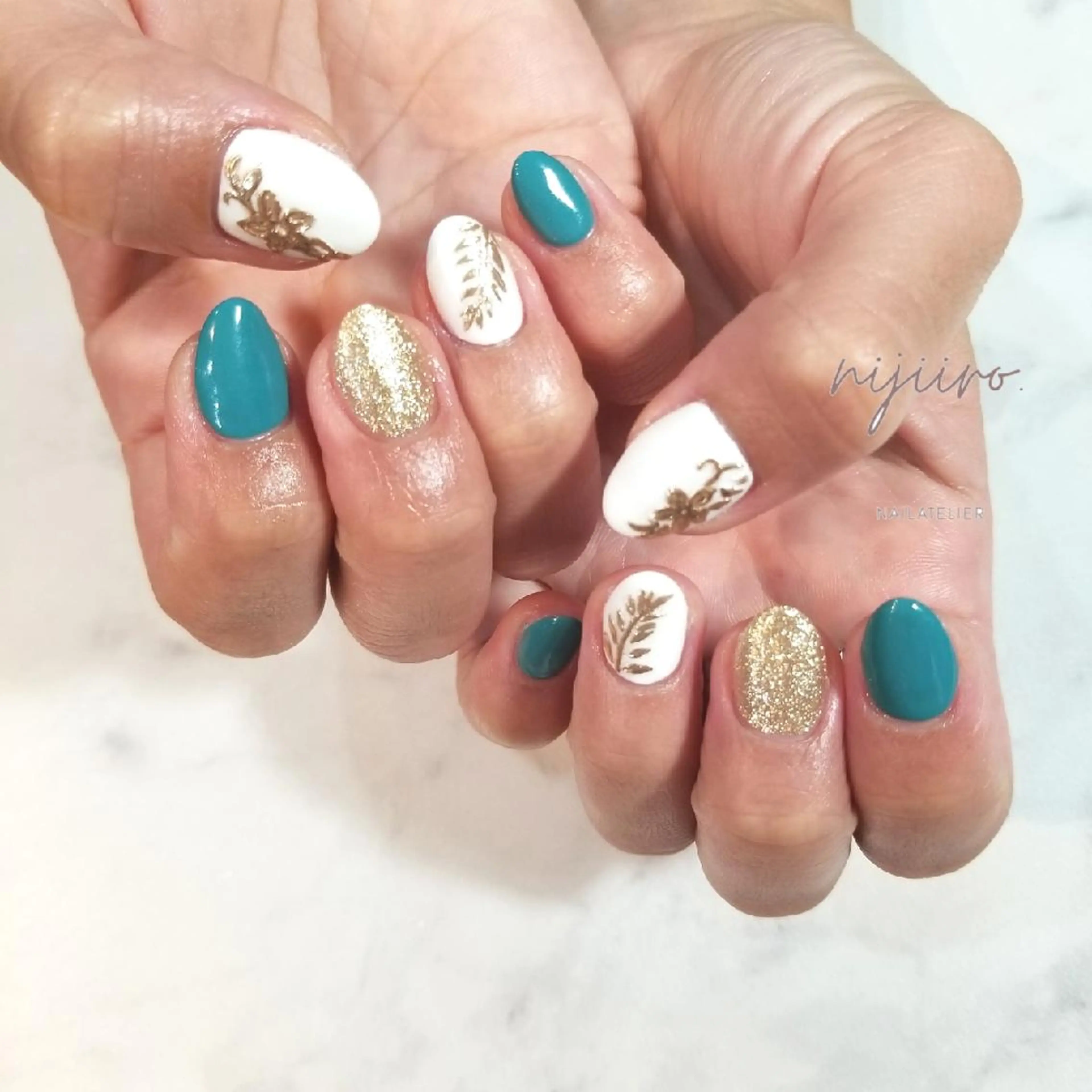 ネイル ハンドネイル nijiiro🌈 サトウのネイルデザイン