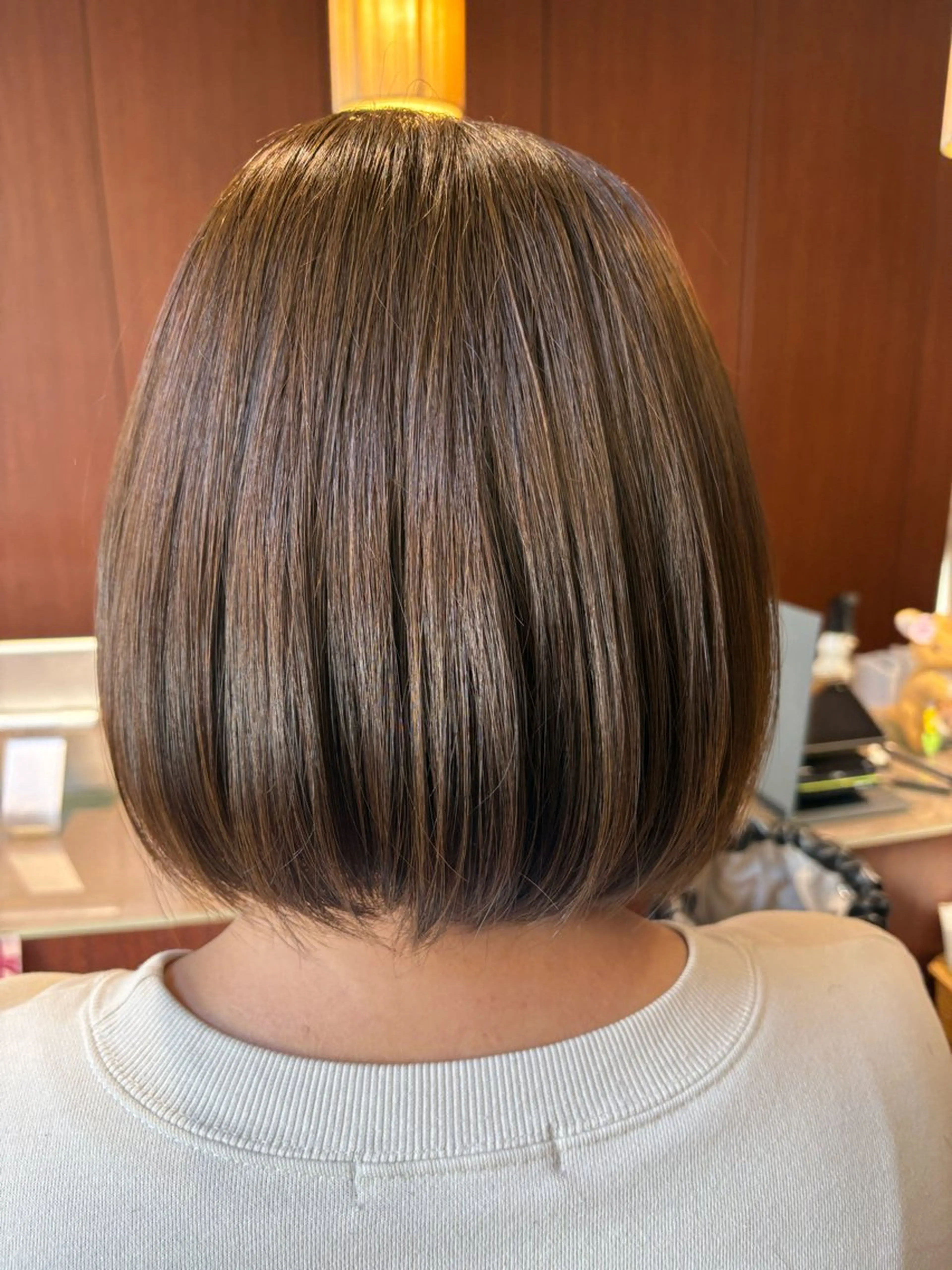 ミディアム カラー ベージュカラー ボブ ヨウコ YOKOのヘアスタイル