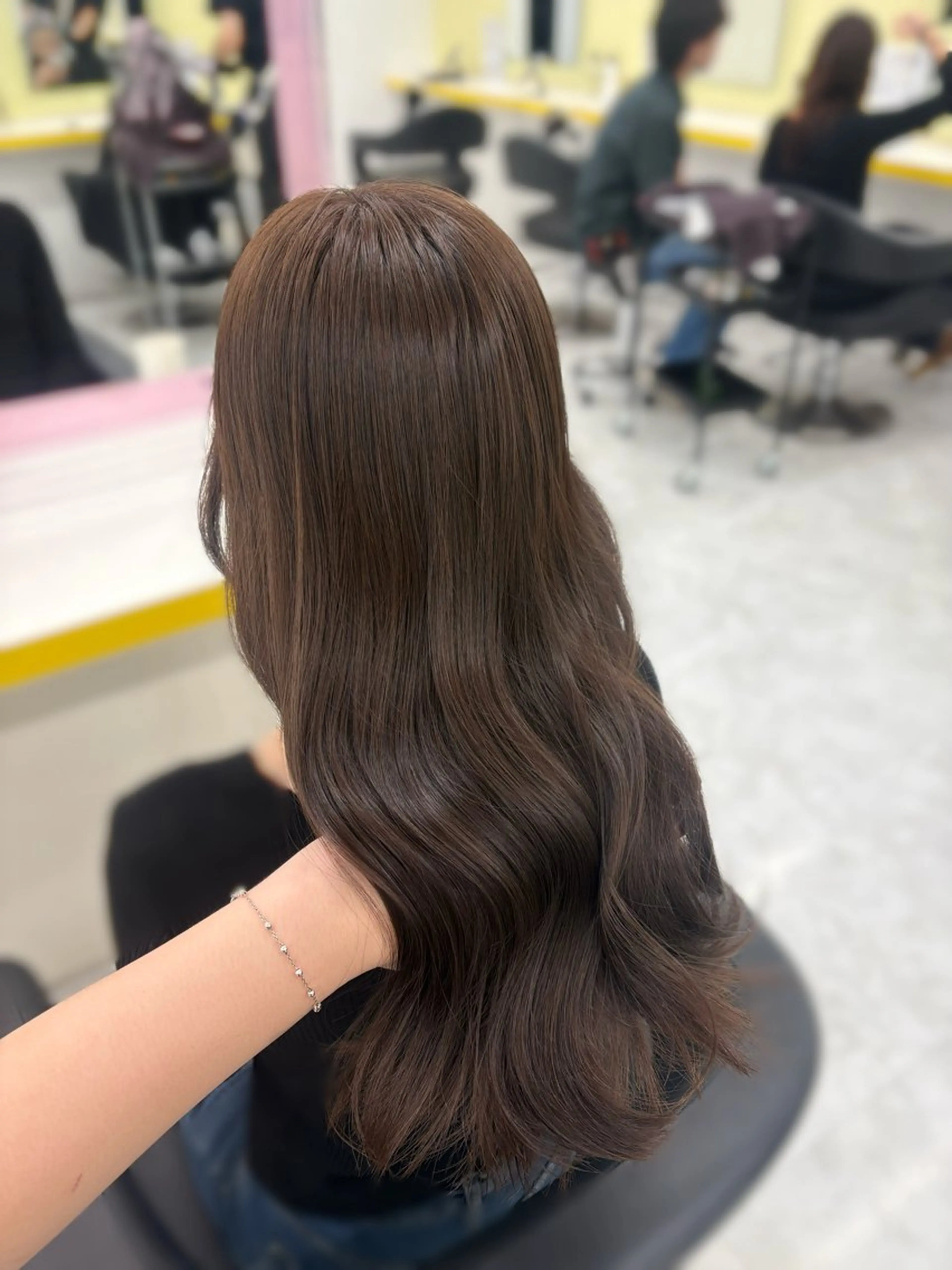 ロング カラー ヘアカラー ベージュ×レイヤー 🤎横浜/miu🤎のヘアスタイル