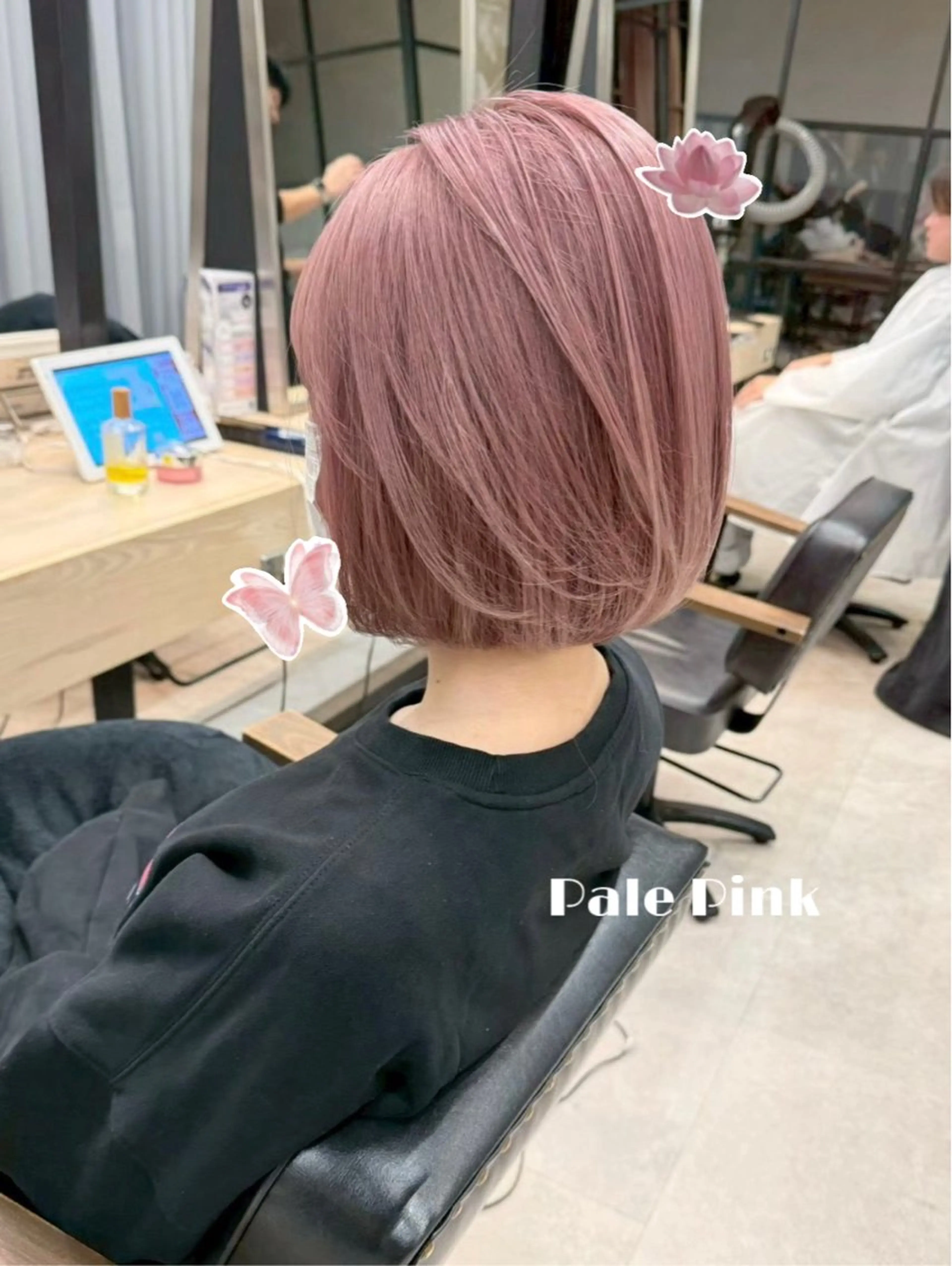 ショート ヘアカラー ハイトーン｜艶カラー ｜ YURIのヘアスタイル
