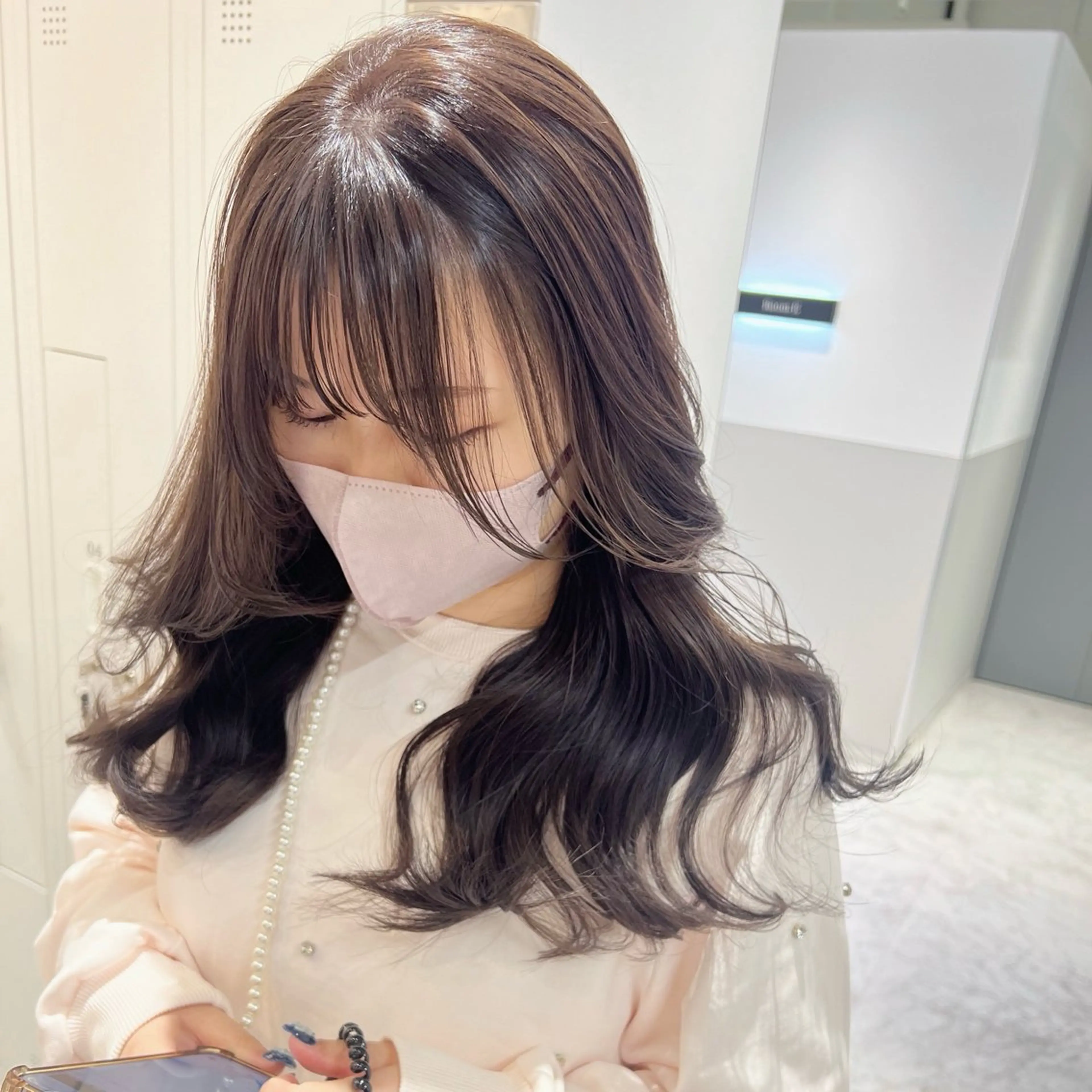 セミロング ラベンダーブラウン カット ヘアカラー トリートメント 韓国モテhair🍑 momoのヘアスタイル