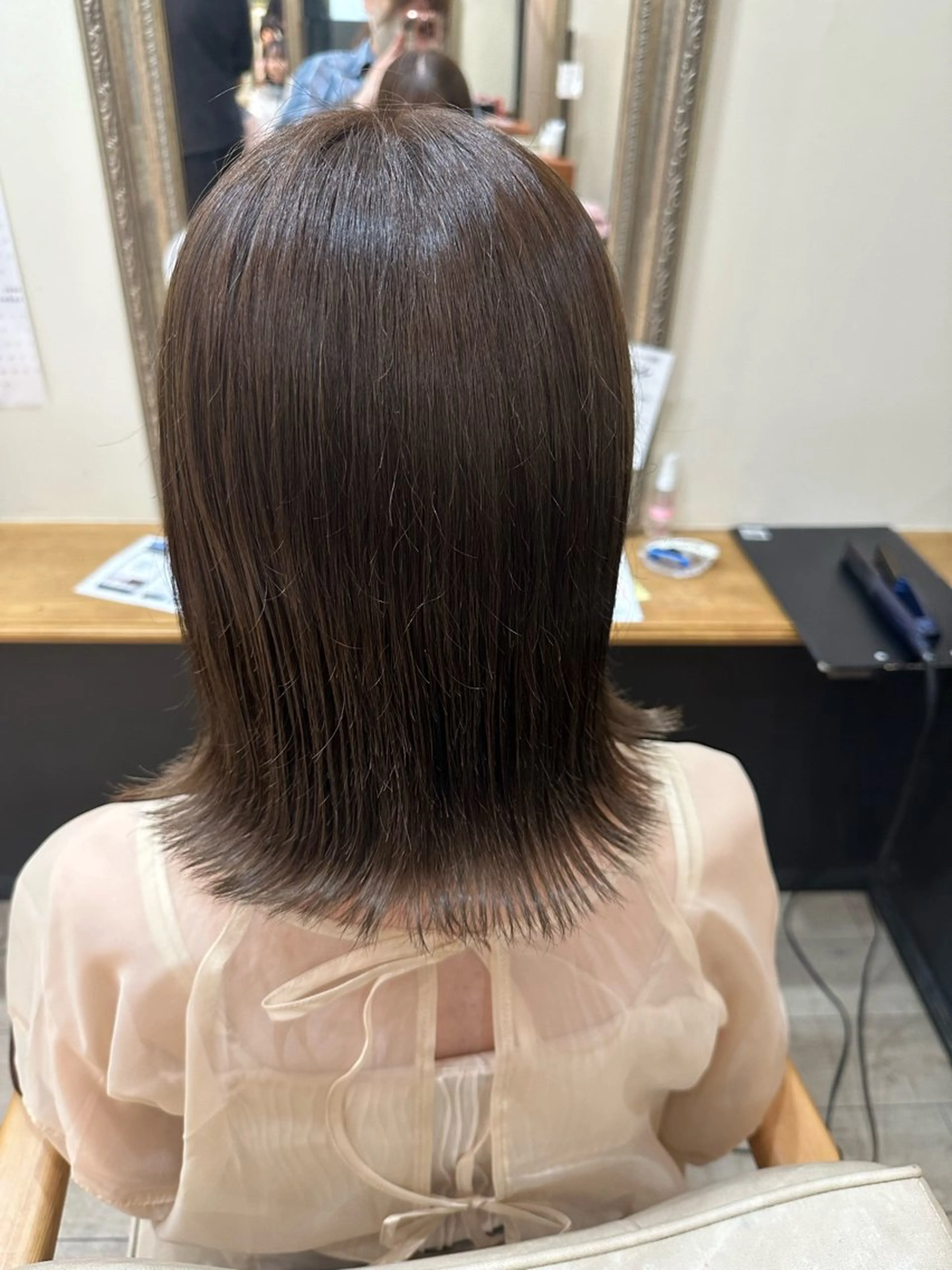 ミディアム かのん 🌸 Lis briileのヘアスタイル
