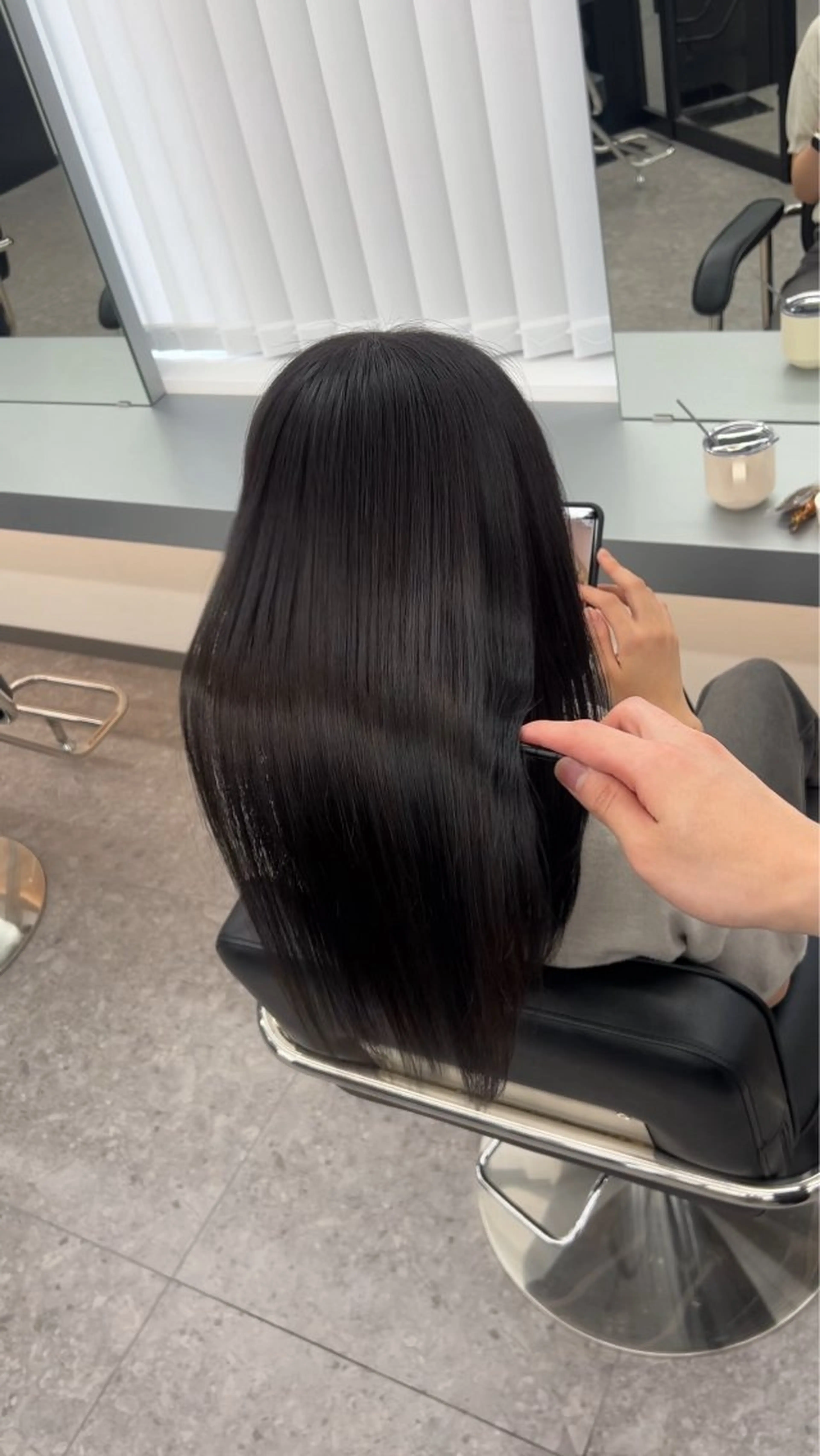 セミロング 髪質改善ストレート Kantaのヘアスタイル