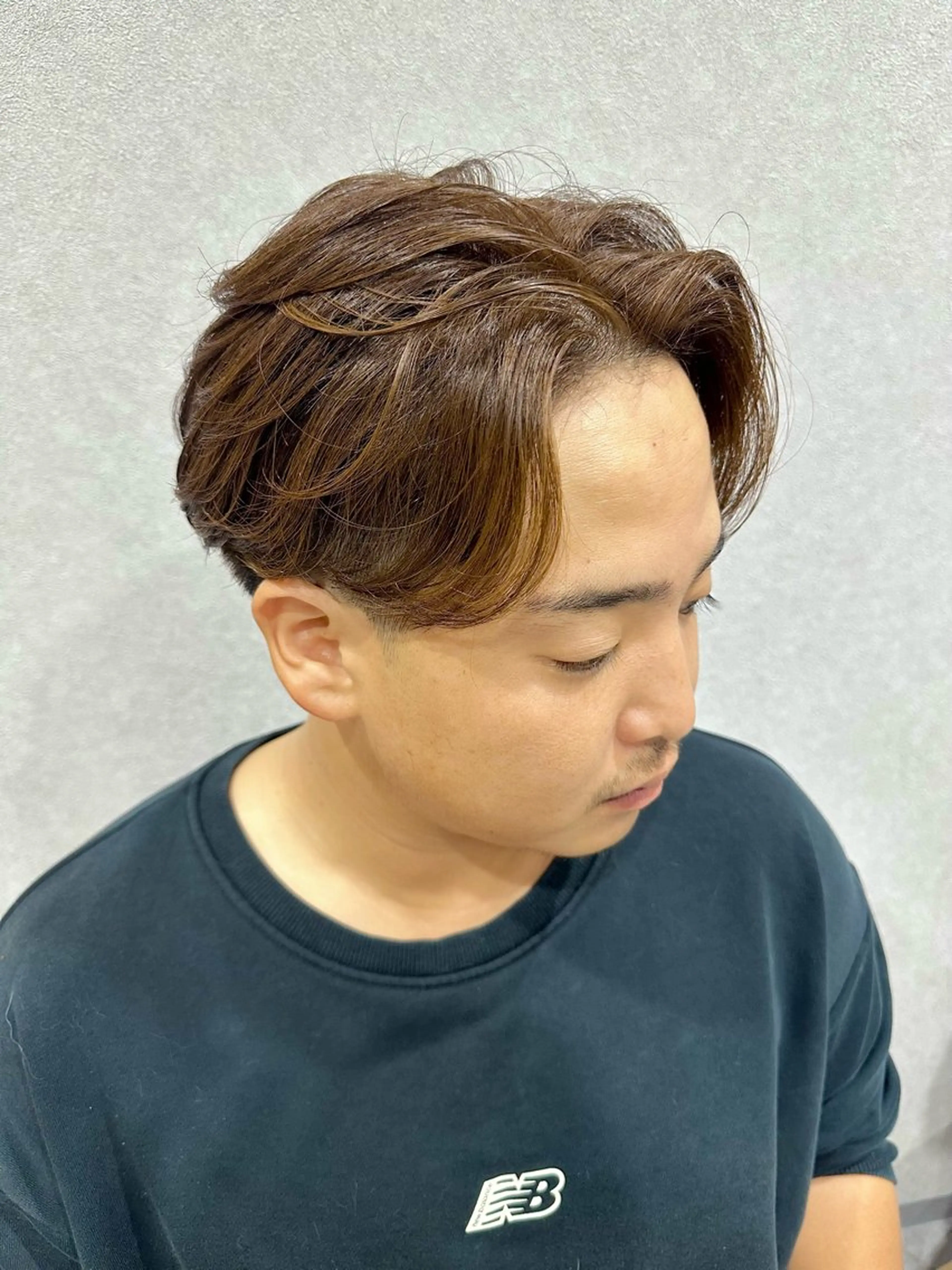 ミディアム パーマ ヘアアレンジ メンズ ミディアムパーマ センターパート メンズパーマ メンズNo.1美容師 Coshoのヘアスタイル
