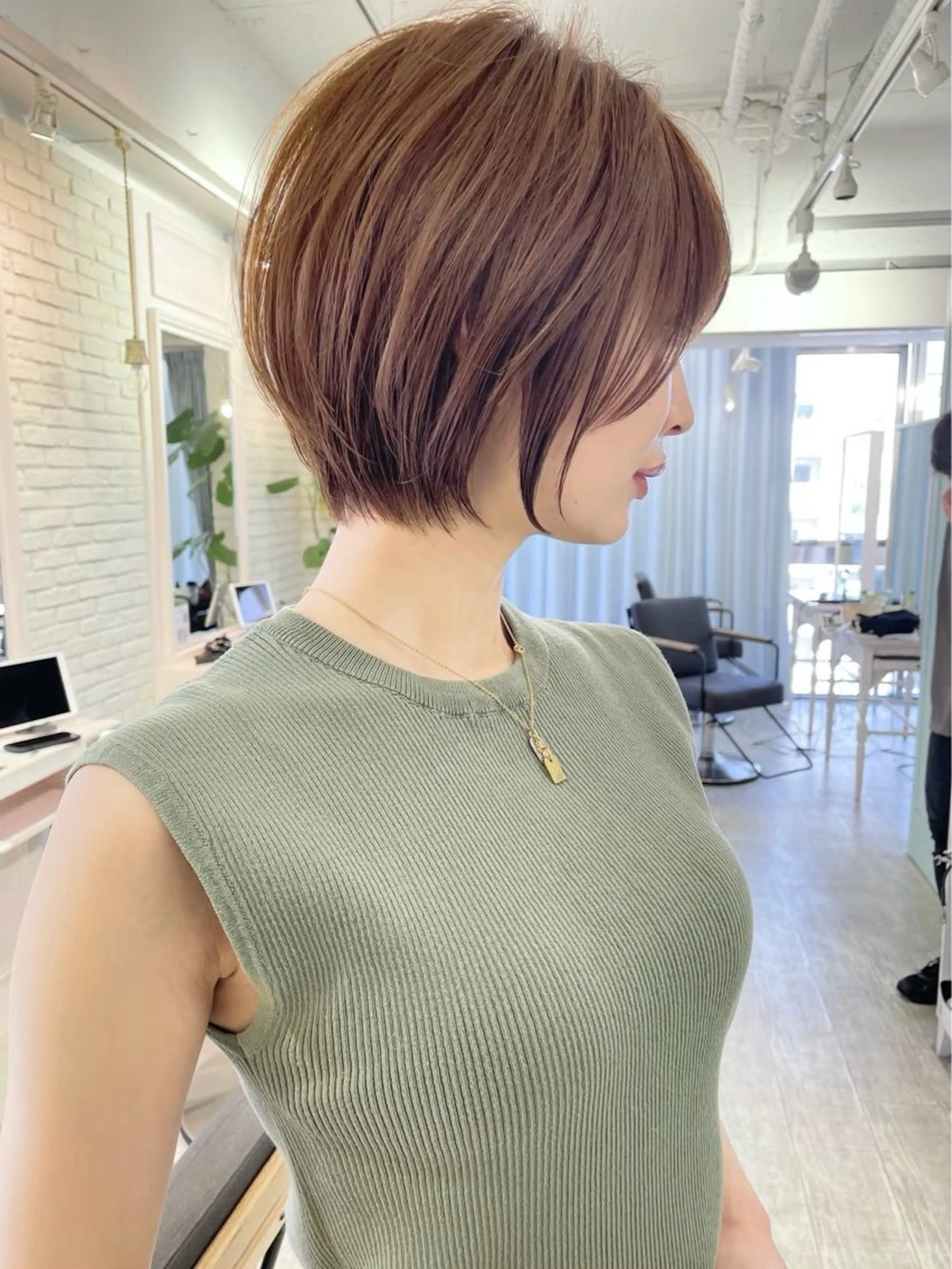 【ショート限定】くびれショートカット+髪質改善カラー+1stepトリートメントの写真