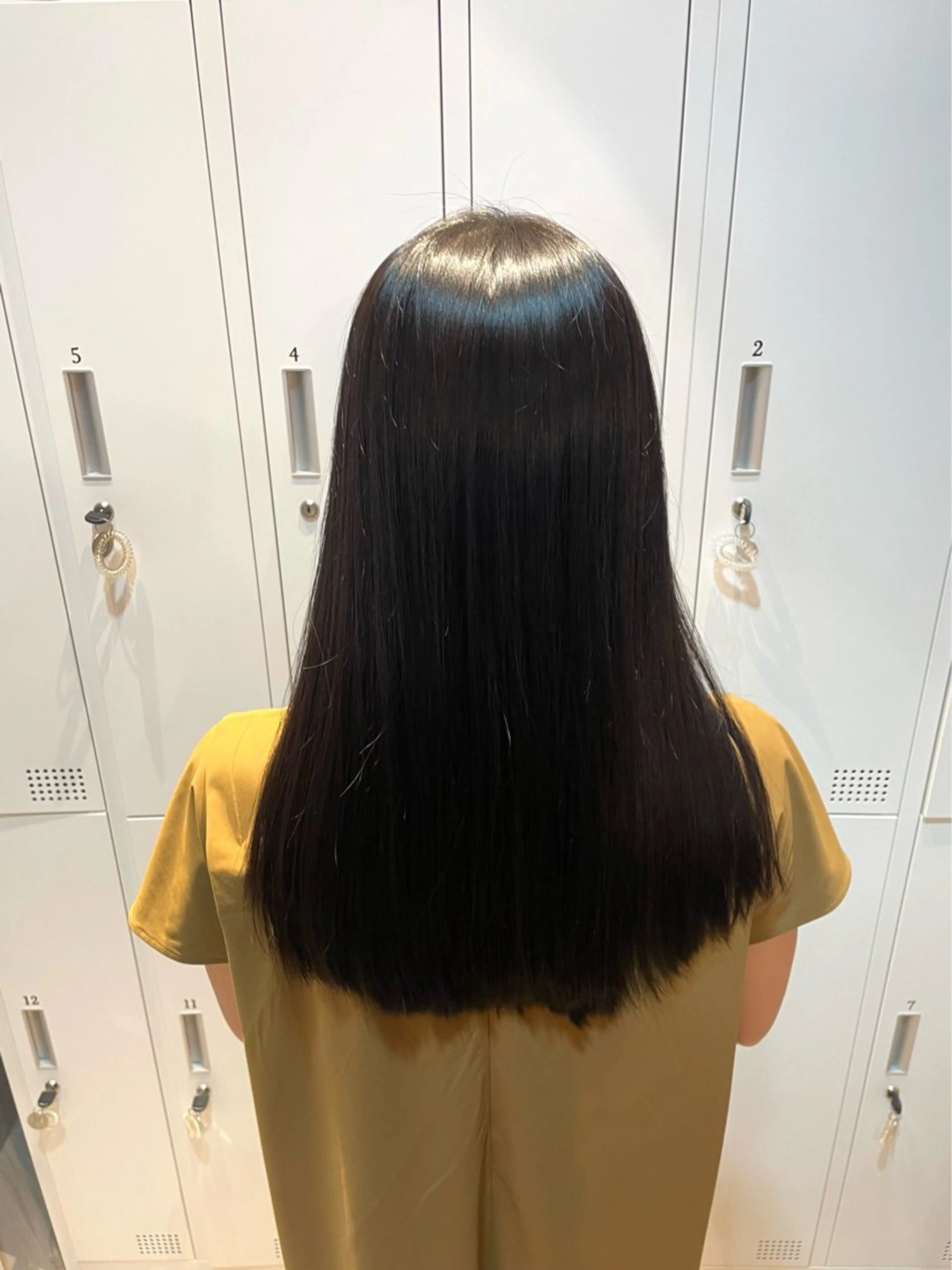 自然と惹かれる🪷 艶カラー/茉優♩のヘアスタイル