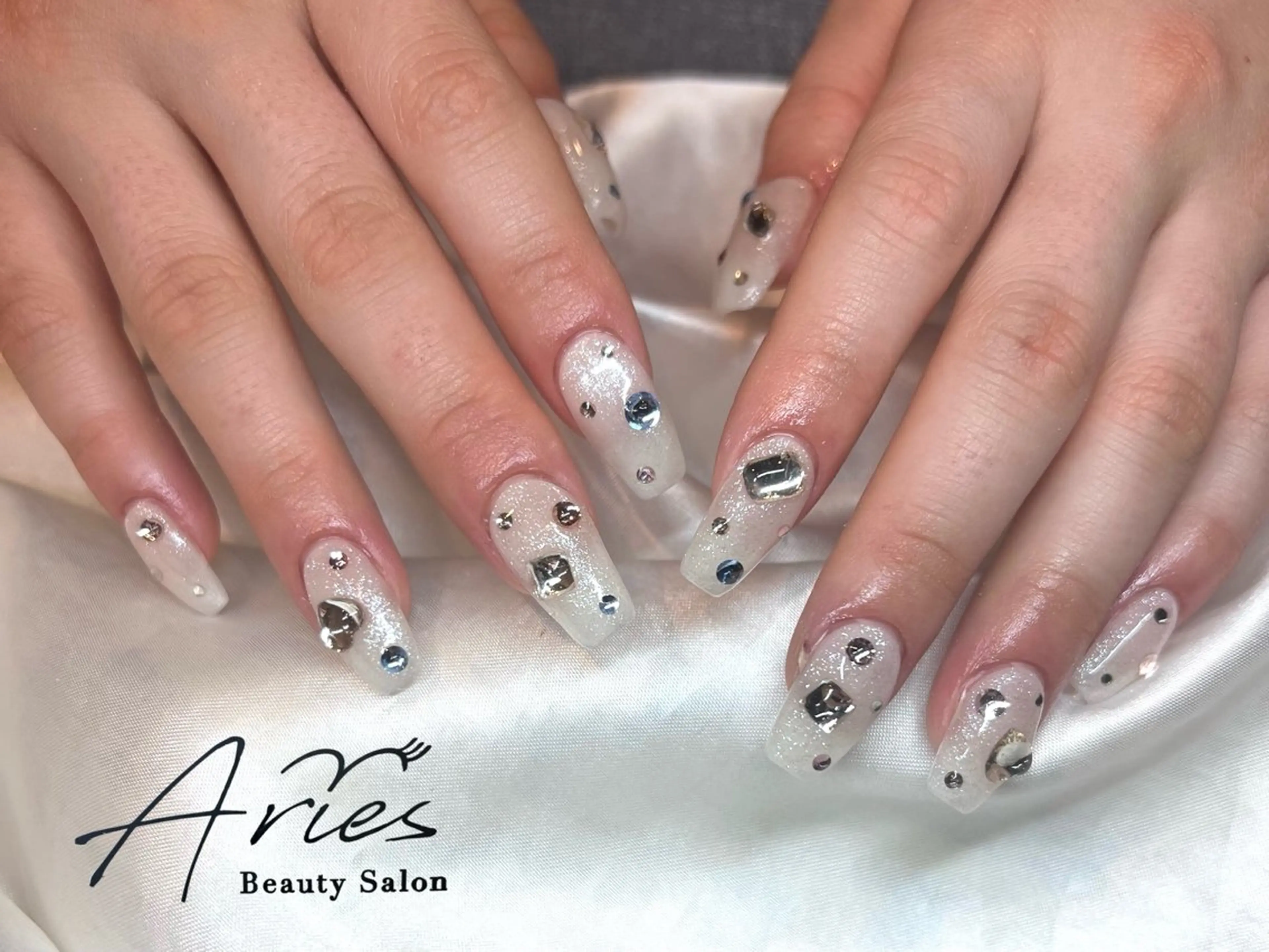 ネイル aries manakaのネイルデザイン
