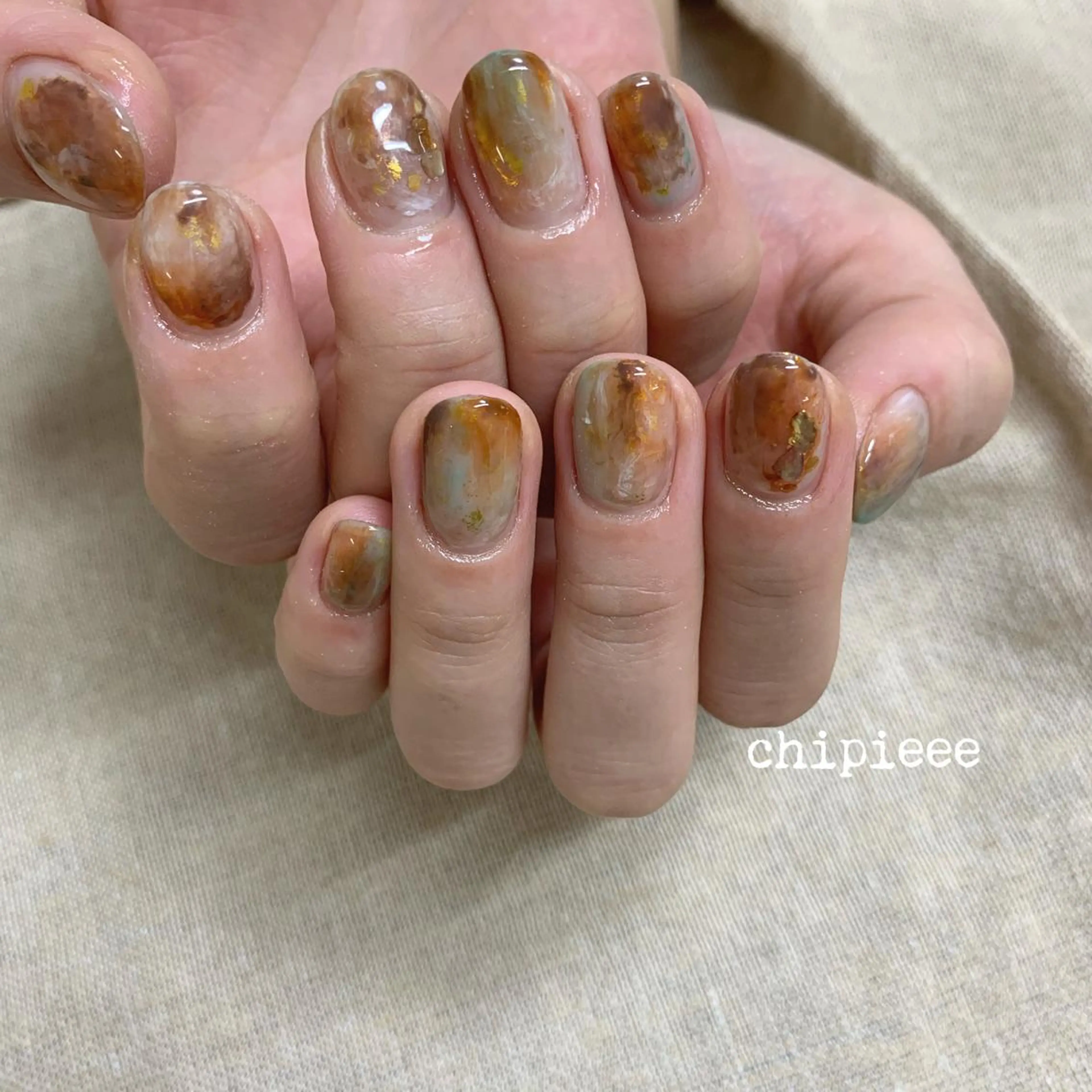 ネイル ブラウン ニュアンスネイル . SHIORIのネイルデザイン