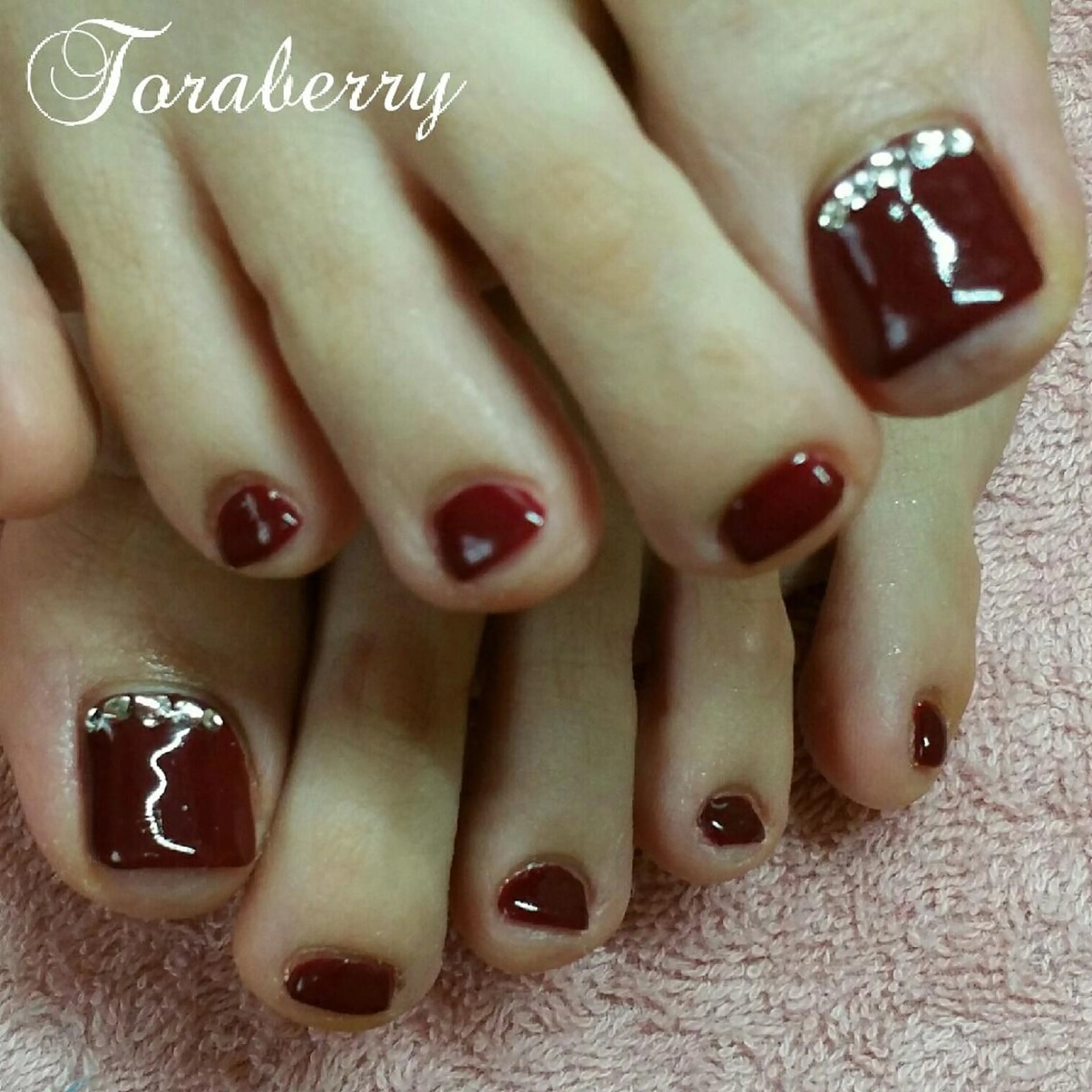 ネイル ボルドー フットネイル ネイリスト なつみのネイルデザイン