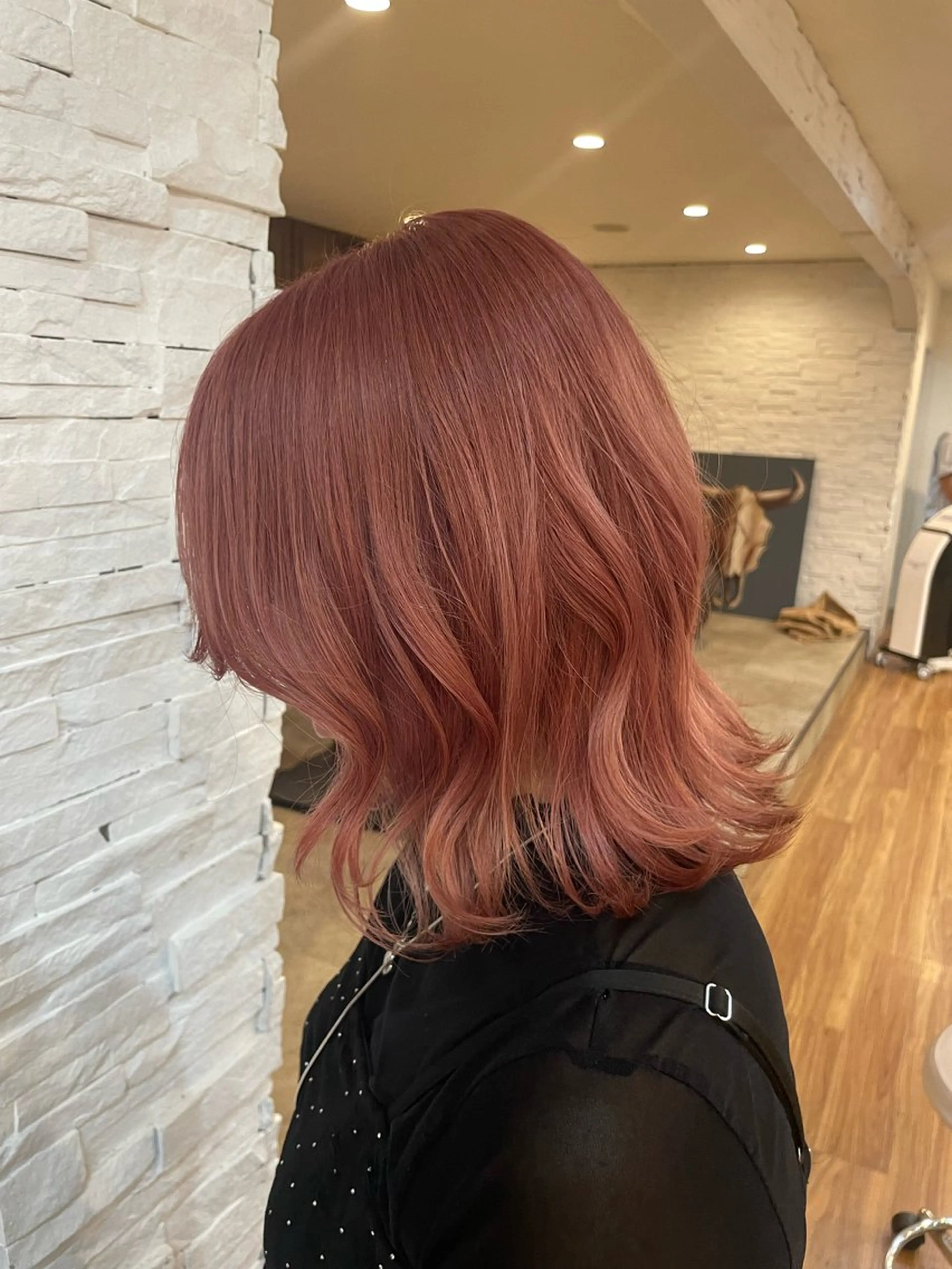 ミディアム 久我 彩音のヘアスタイル