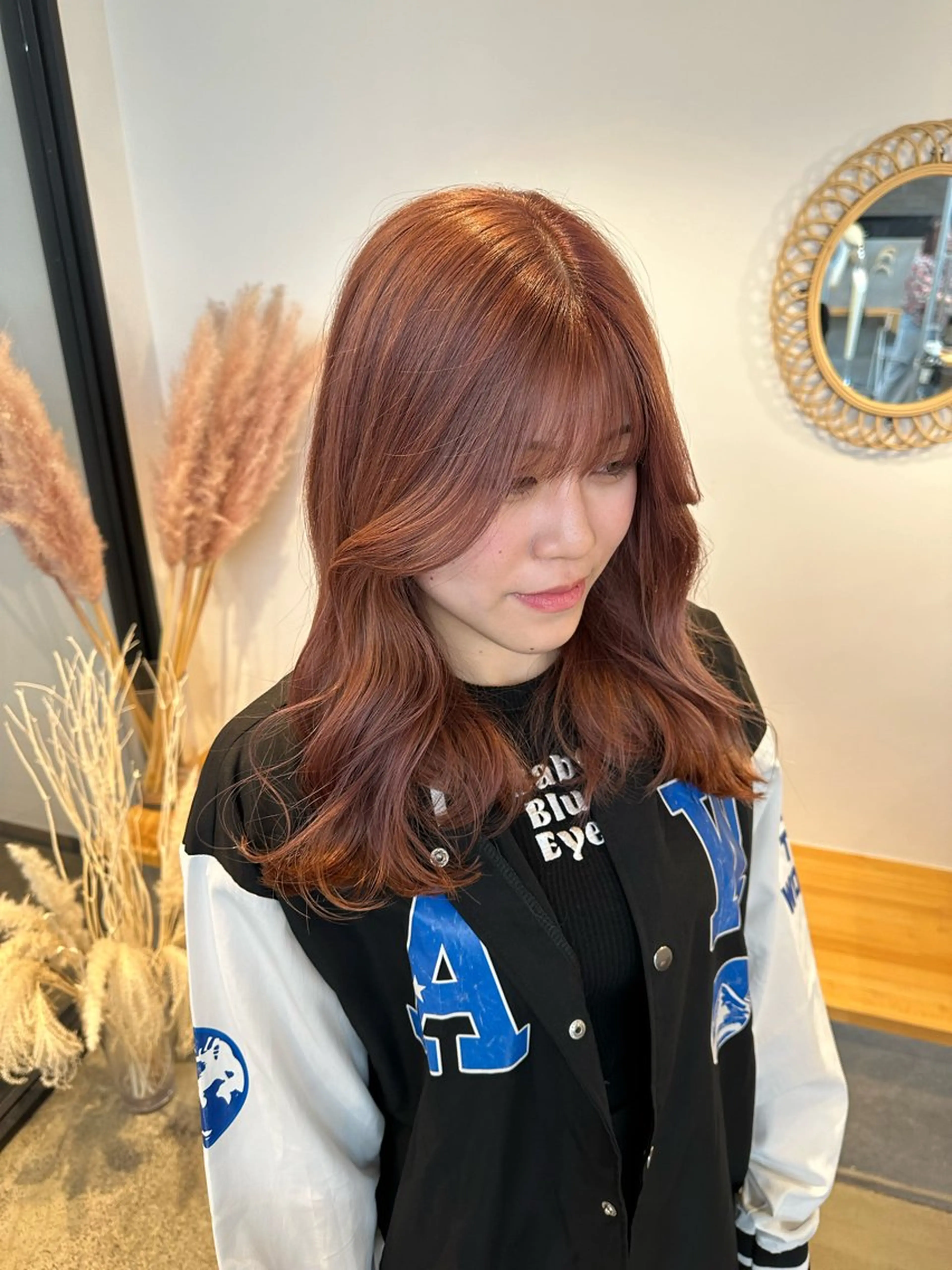 セミロング ヘアカラー トリートメント yuika .のヘアスタイル