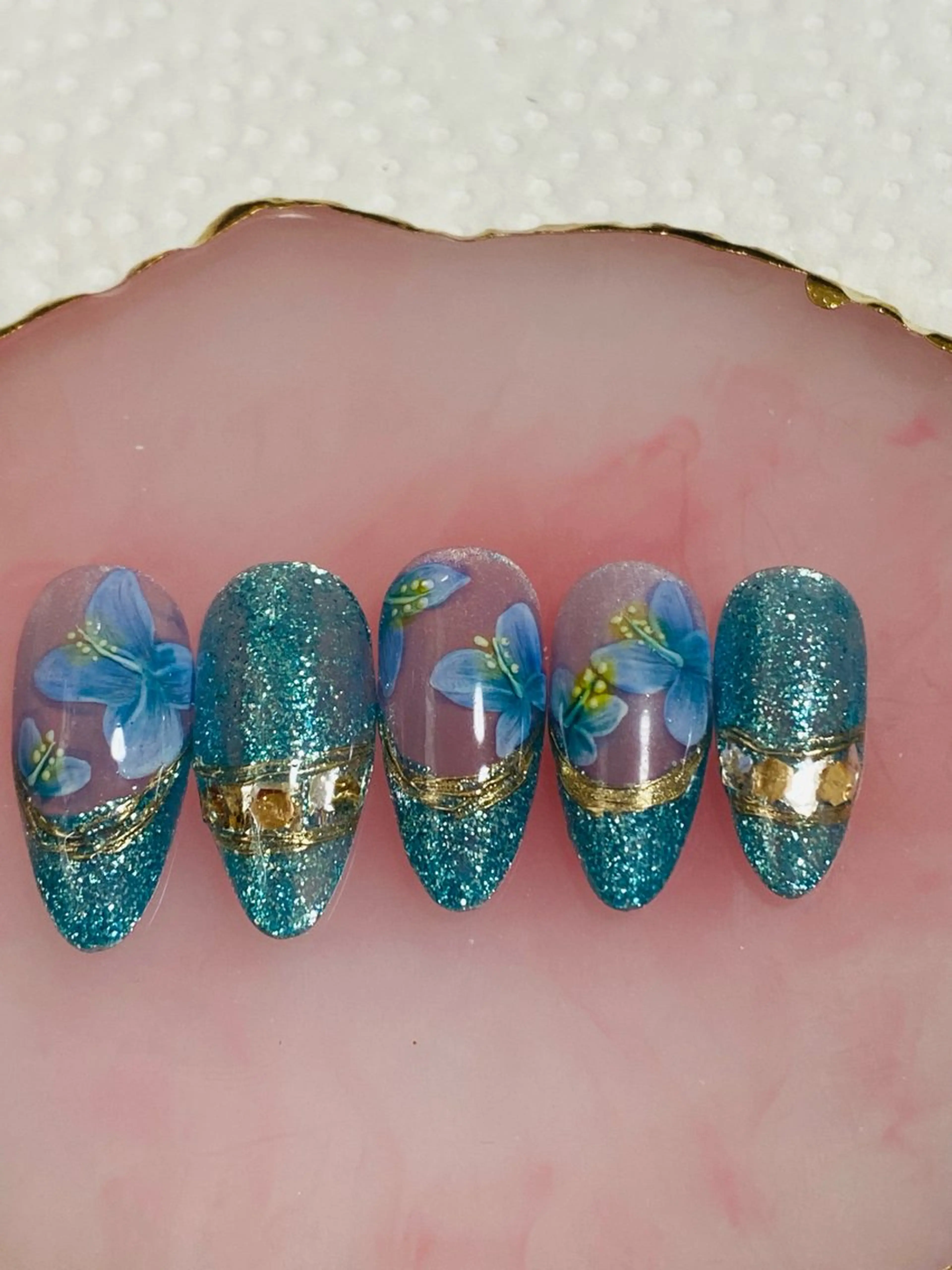 ネイル ラメ(グリッター) 自宅ネイルサロン ♦️nuance♦️のネイルデザイン